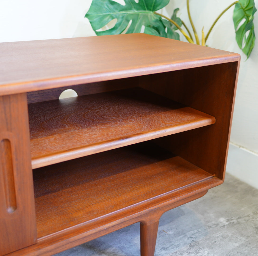 クロッケン / Klloken テレビボード02 北欧ヴィンテージスタイル チーク