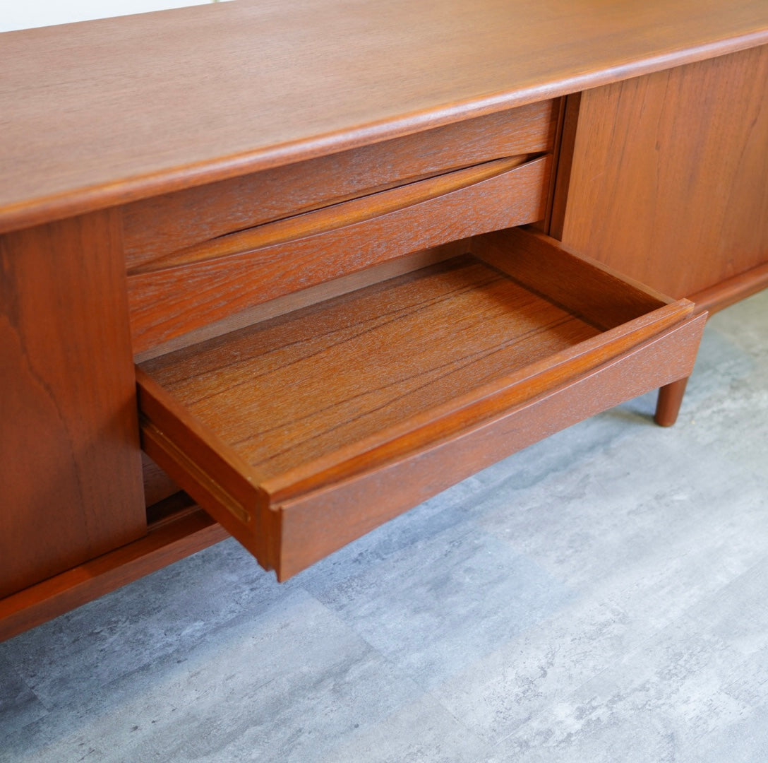 クロッケン / Klloken テレビボード02 北欧ヴィンテージスタイル チーク