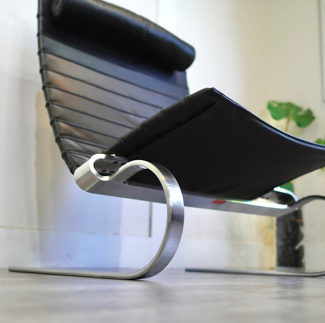 フリッツハンセン / FRITZ HANSEN PK20 ラウンジチェア オーラレザー ブラック ポール・ケアホルム
