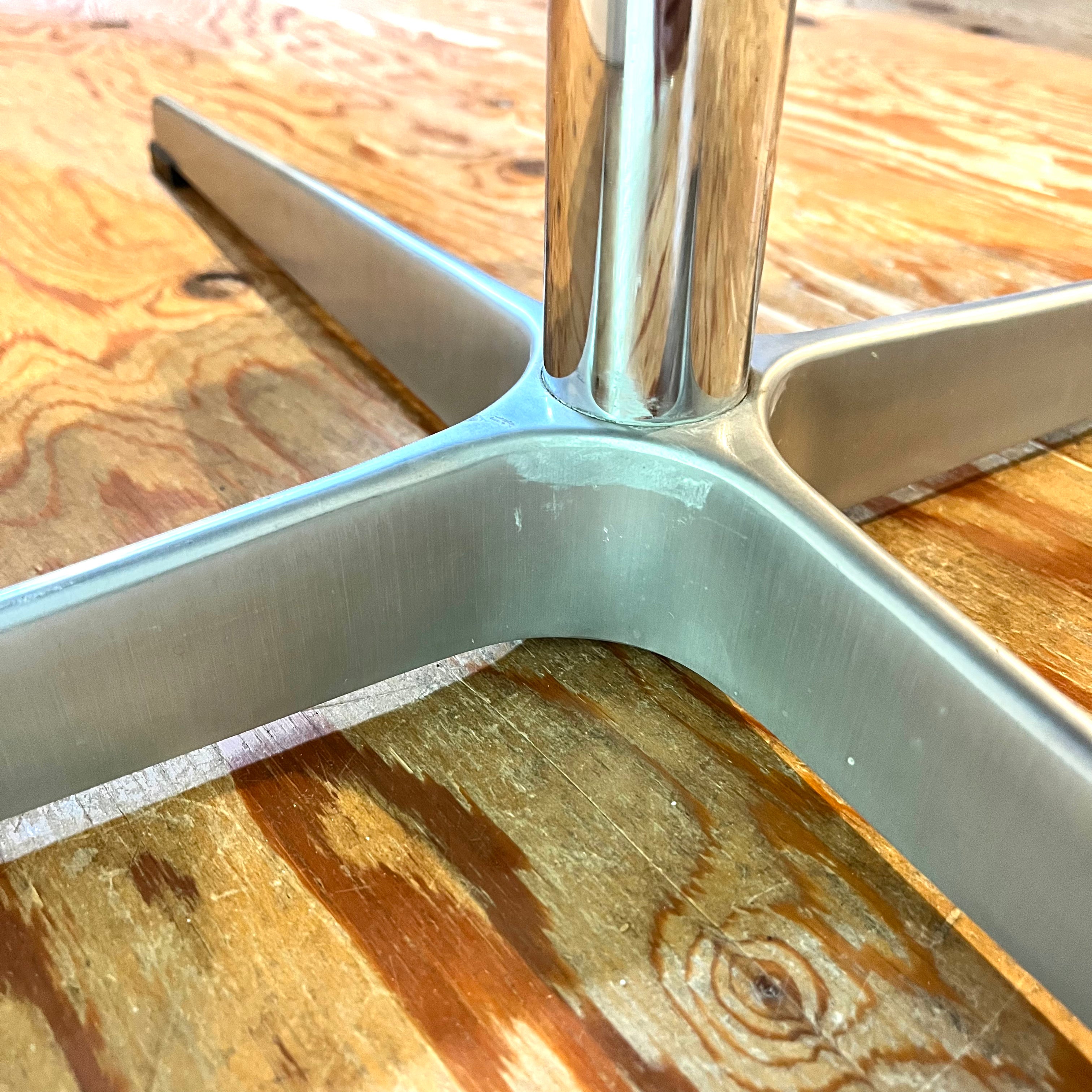 フリッツハンセン/FRITZ HANSEN スワンチェア/SWAN アルネ・ヤコブセン/ Arne Jacobsen ミナペルホネン/mina perhonen