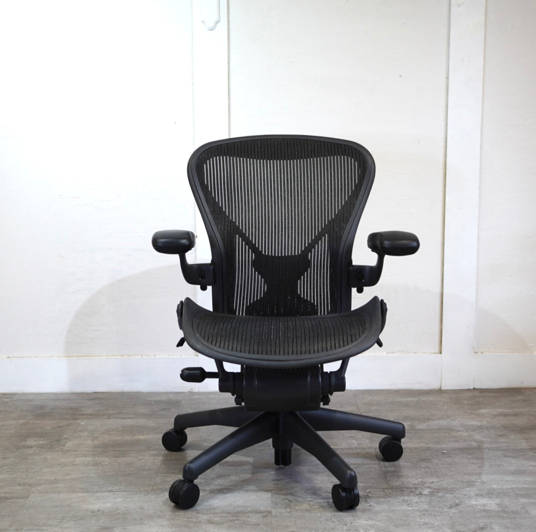 ハーマンミラー / HermanMiller アーロンチェア / Aeron Chairs クラシック Bサイズ 【1】