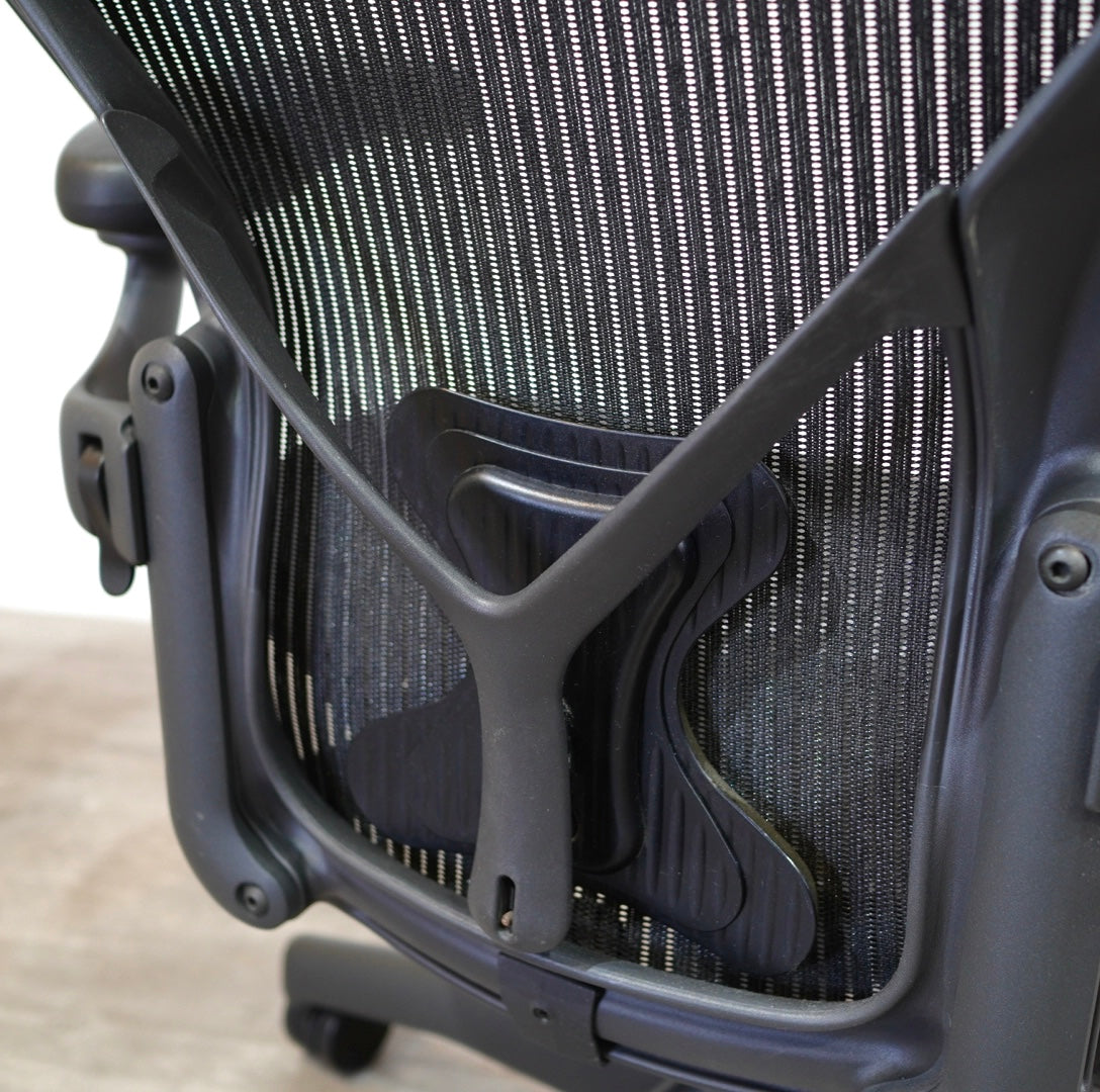 ハーマンミラー / HermanMiller アーロンチェア / Aeron Chairs クラシック Bサイズ 【1】