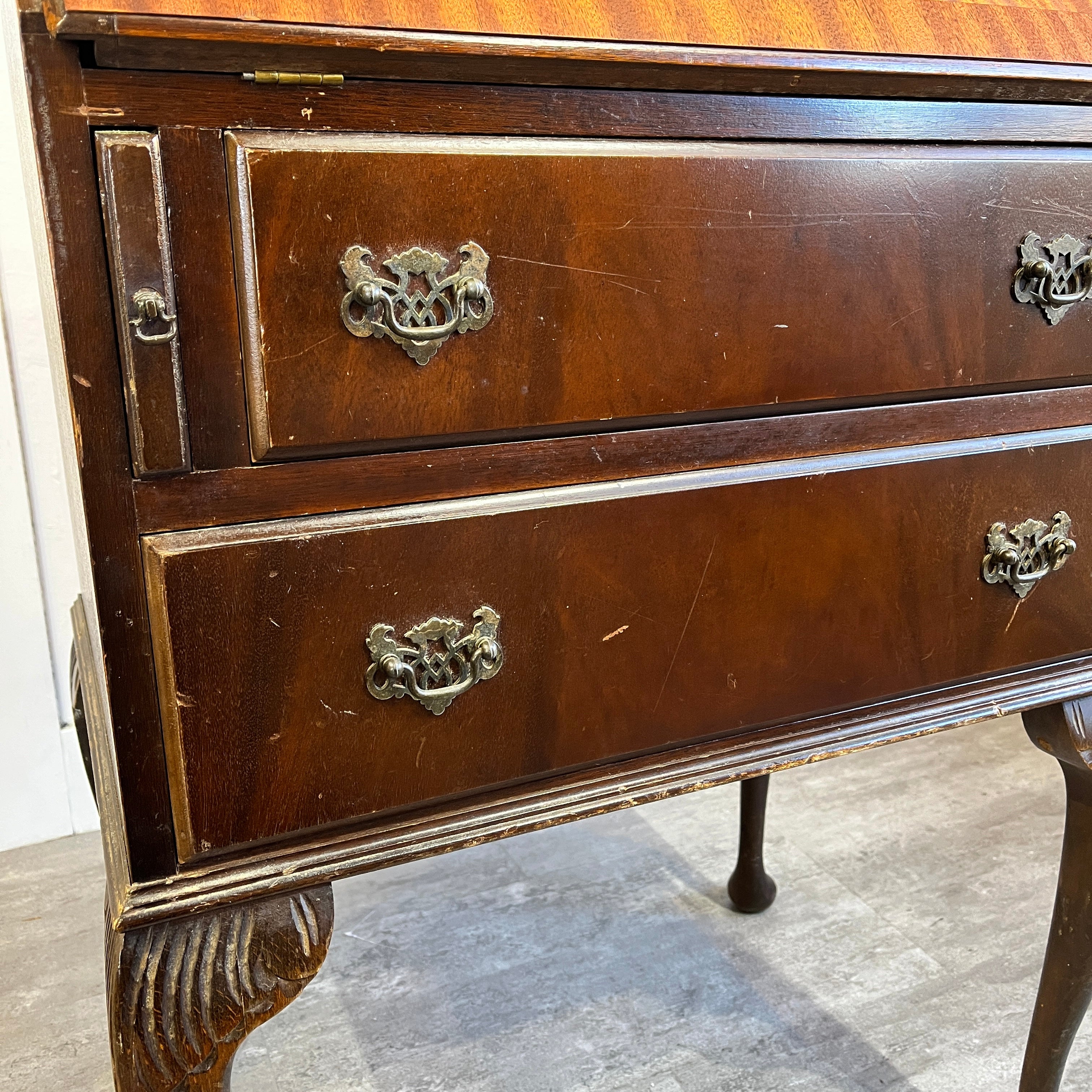 小ぶりなライティングビューロー アンティーク