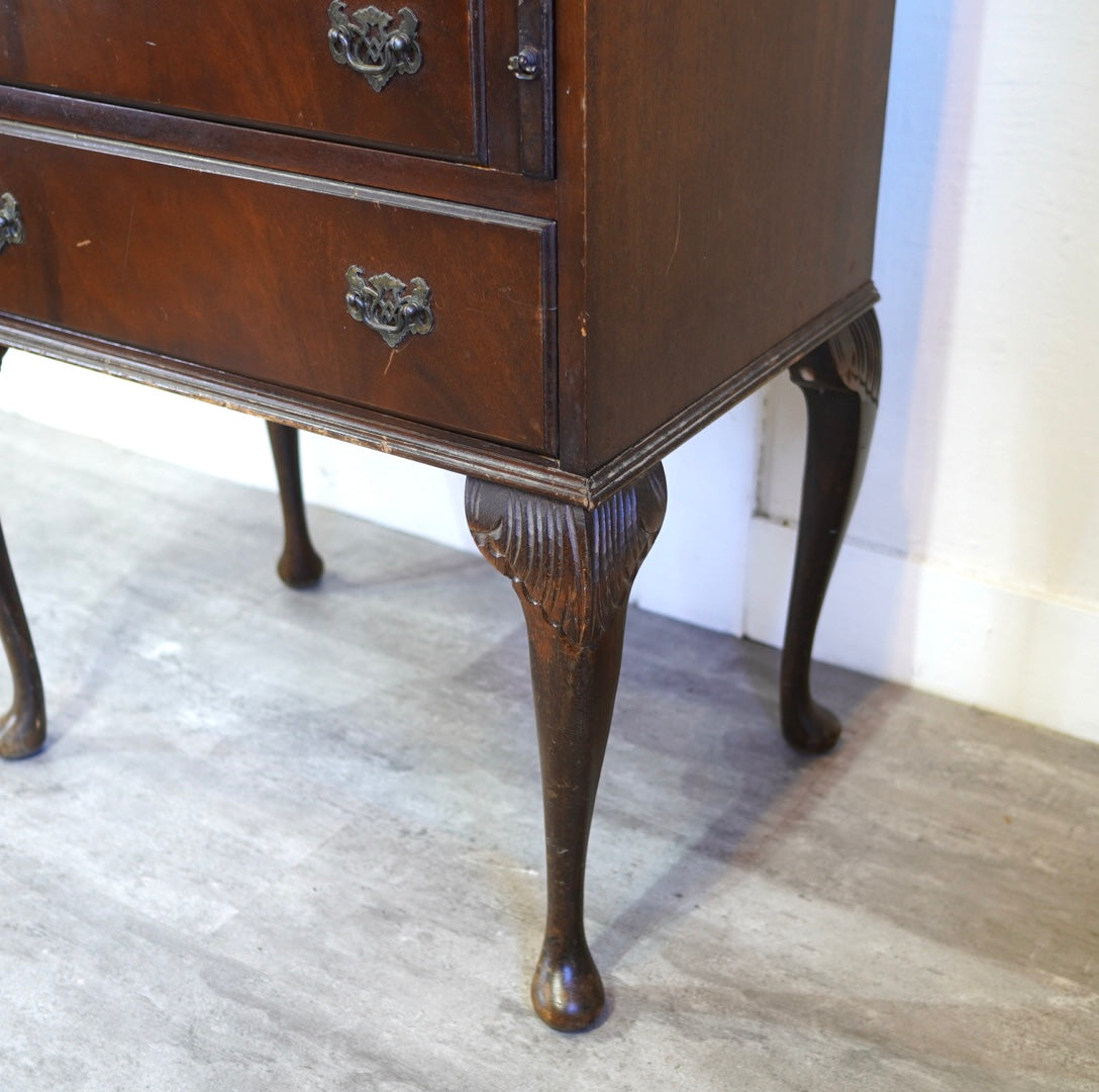 小ぶりなライティングビューロー アンティーク