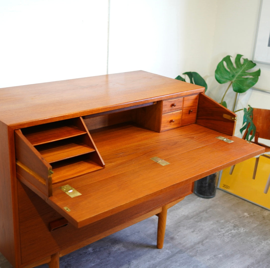 ソボーモブラー / Søborg Møbler 北欧ヴィンテージ チェスト ドレッサー model133 ボーエ・モーエンセン
