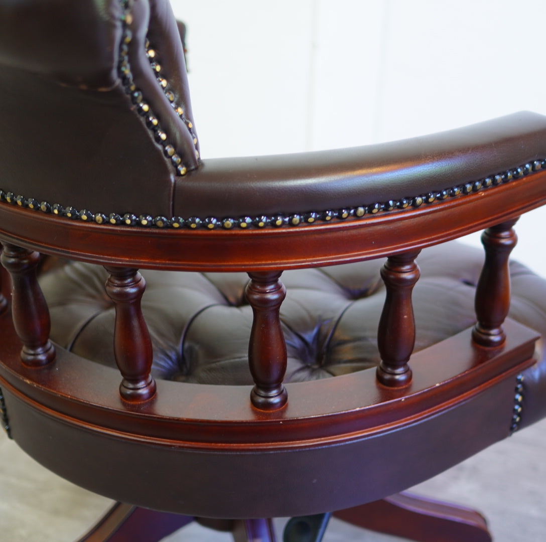 チェスターフィールド キャプテンチェア