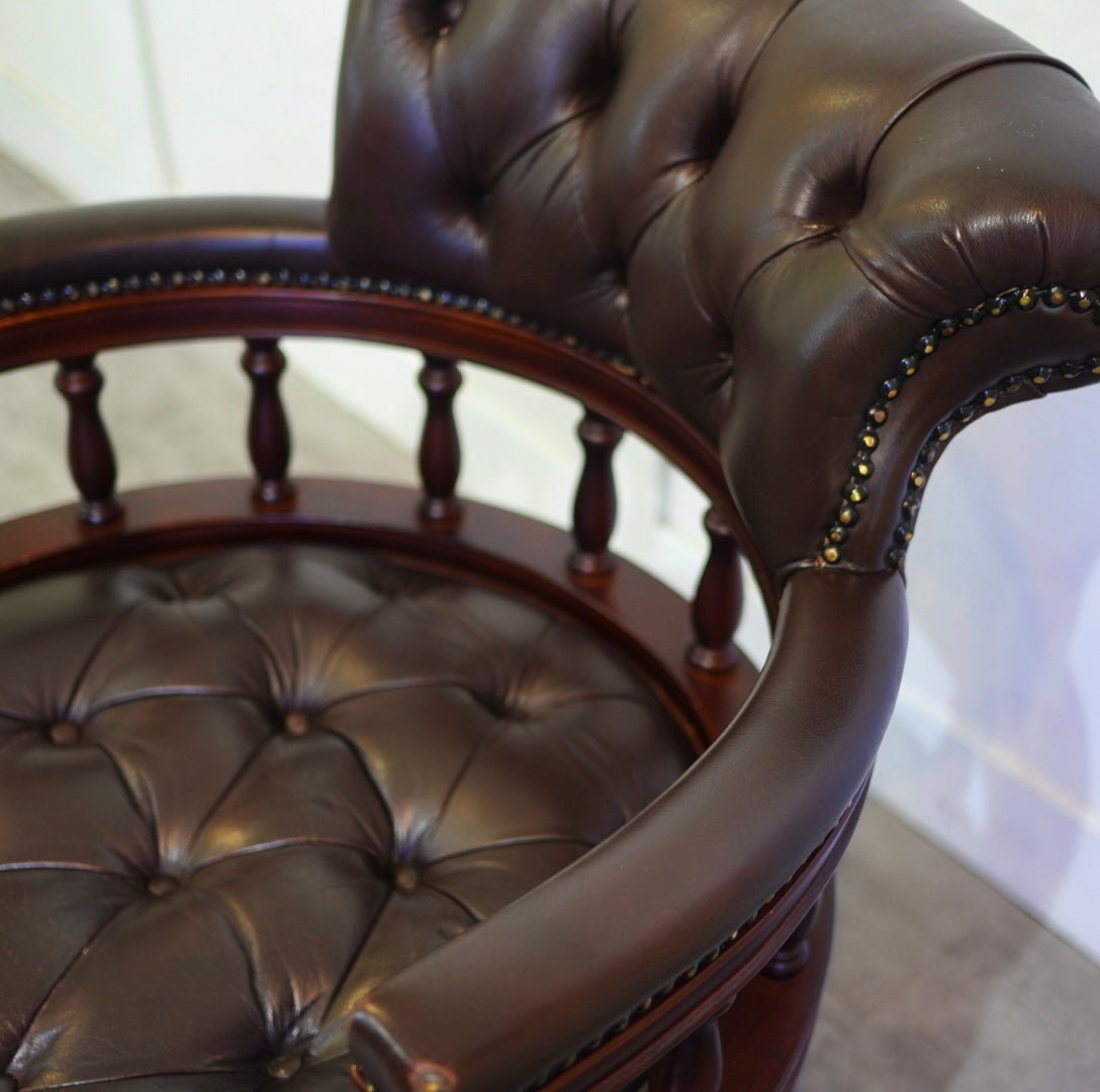 チェスターフィールド キャプテンチェア