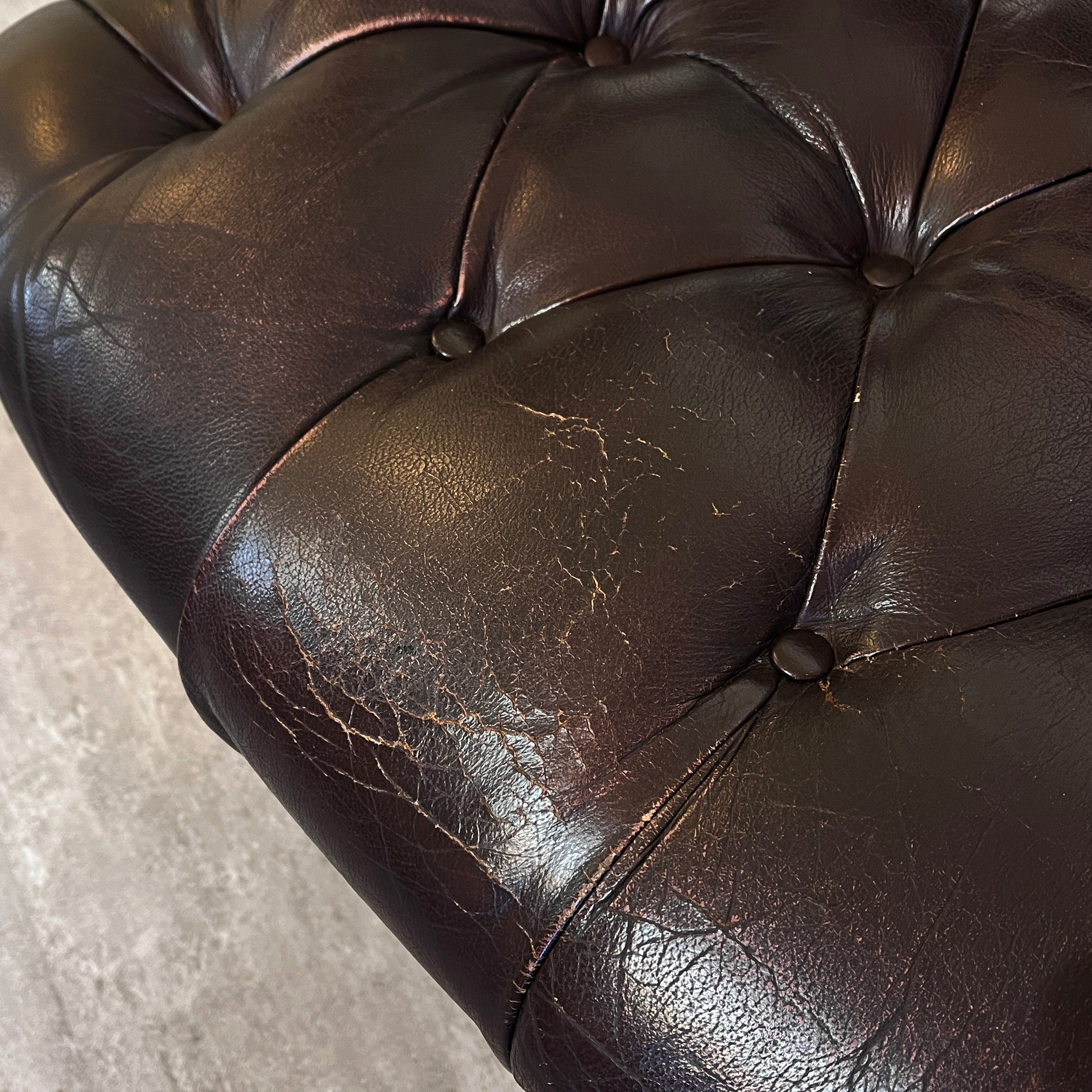 チェスターフィールド キャプテンチェア