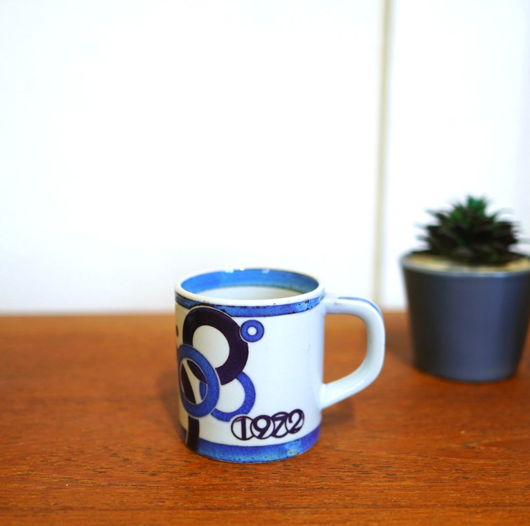 ロイヤルコペンハーゲン / ROYAL COPENHAGEN 1972年 イヤーマグ / Year Mag 【Sサイズ】 ヴィンテージ マグカップ