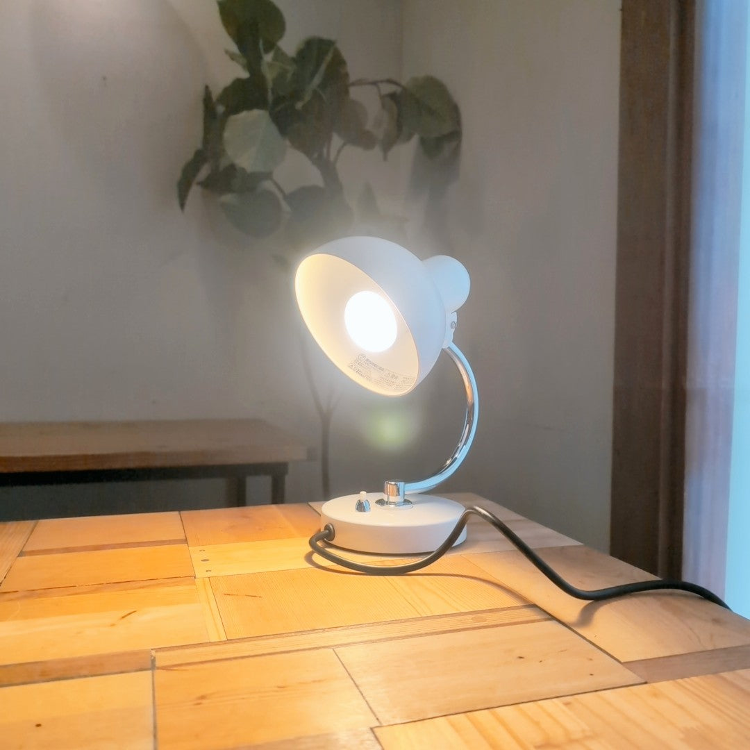 フリッツハンセン / FRITZ HANSEN カイザーイデル / KAISER IDELL ホワイトミニ テーブルランプ / White mini クリスチャン・デル