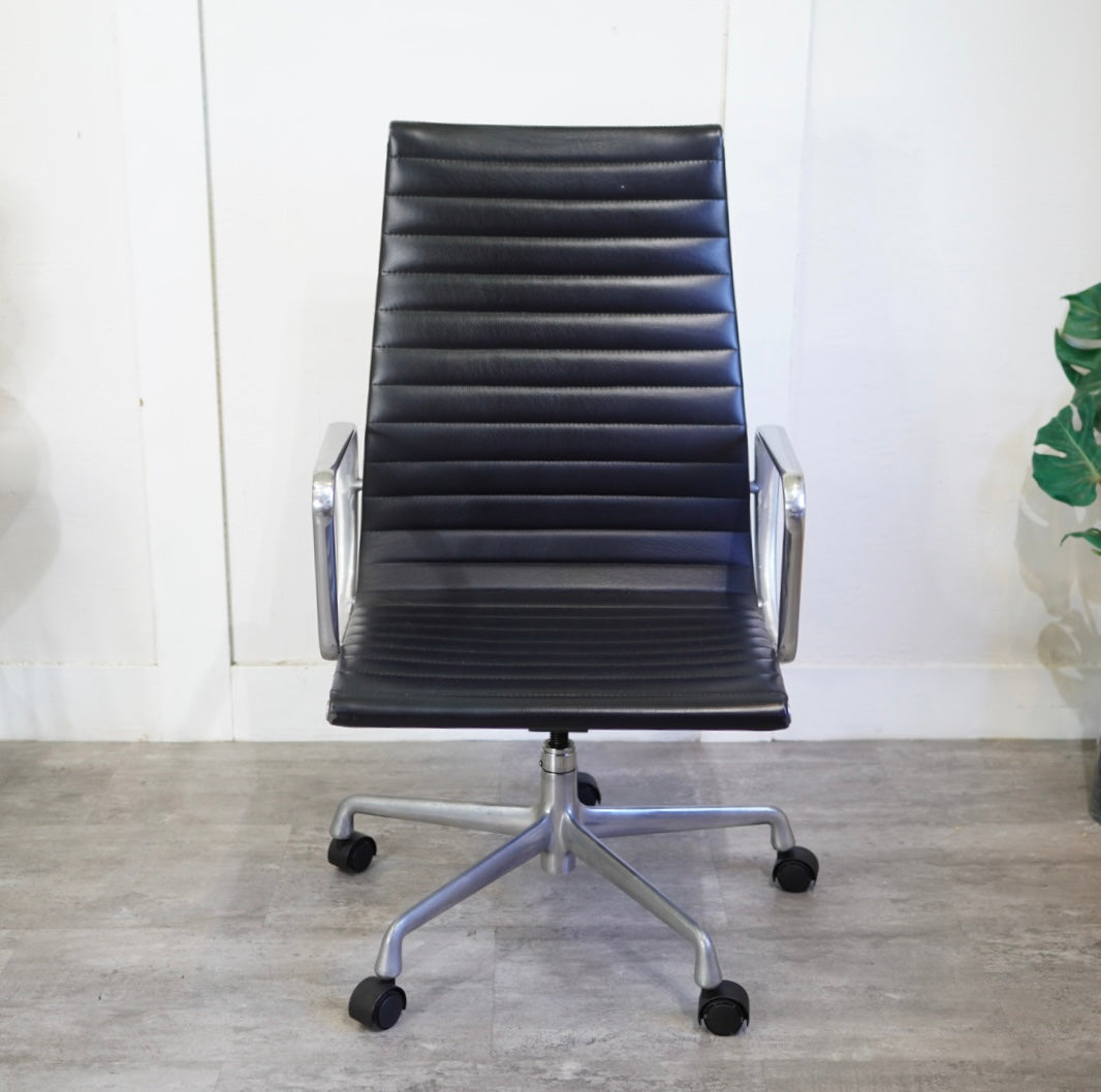 ハーマンミラー / Herman miller アルミナムグループ エグゼクティブチェア チャールズ&レイ・イームズ