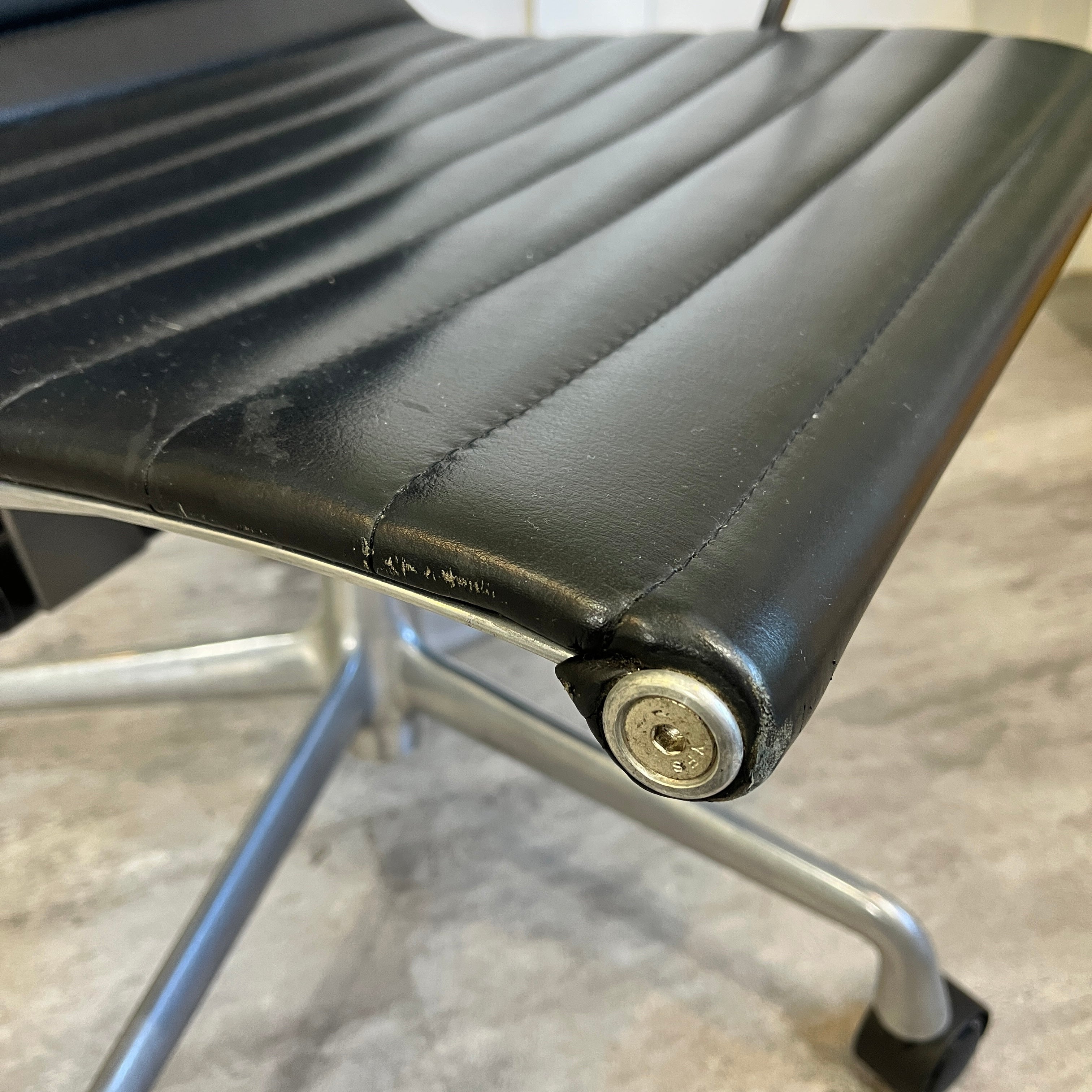 ハーマンミラー / Herman miller アルミナムグループ エグゼクティブチェア チャールズ&レイ・イームズ