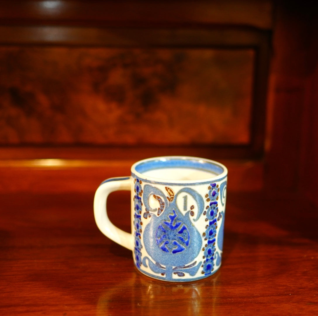 ロイヤルコペンハーゲン / ROYAL COPENHAGEN 1969年 イヤーマグ / Year Mag 【Sサイズ】 ヴィンテージ マグカップ