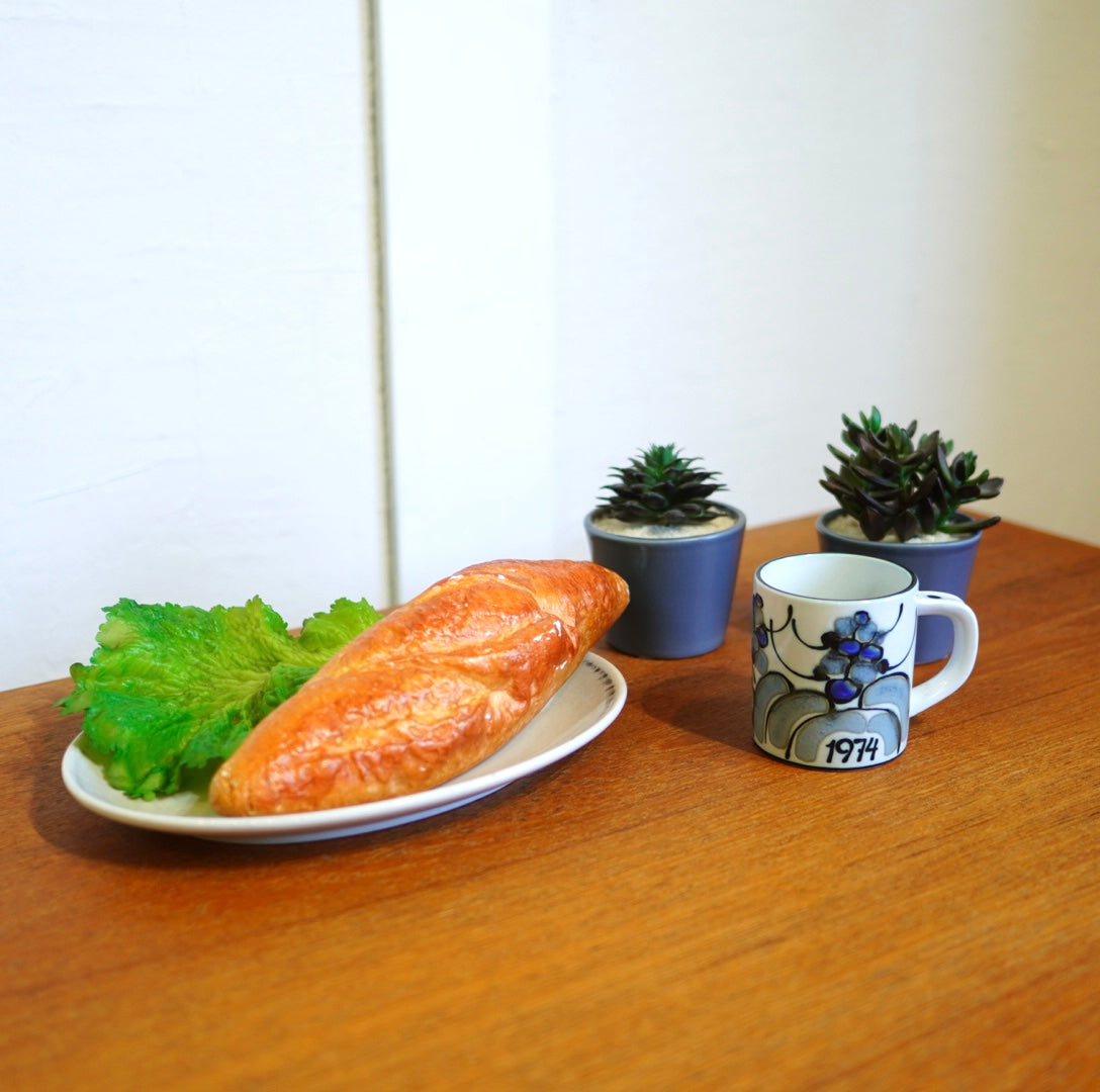 ロイヤルコペンハーゲン / ROYAL COPENHAGEN 1974年 イヤーマグ / Year Mag 【Sサイズ】 ヴィンテージ マグカップ - Restyle