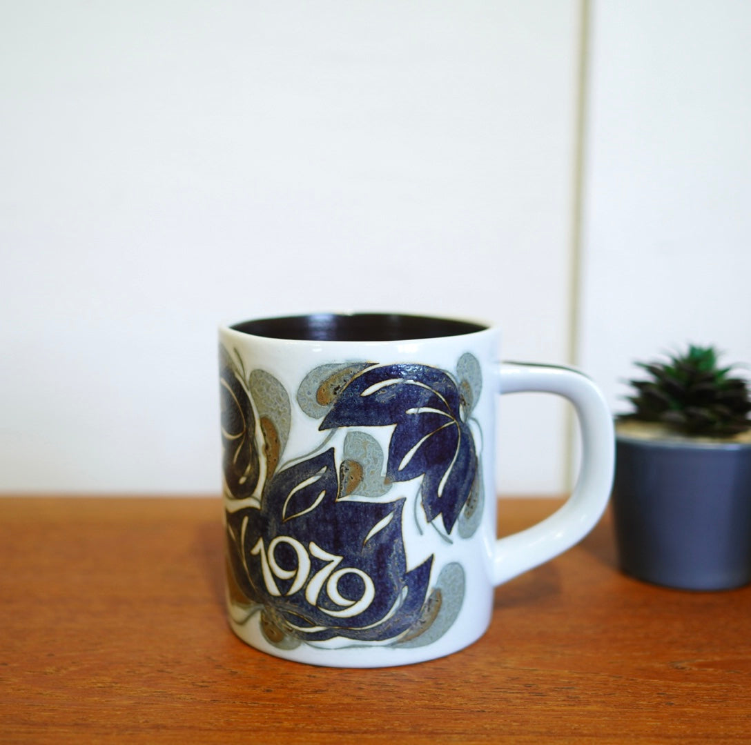 ロイヤルコペンハーゲン / ROYAL COPENHAGEN 1979年 イヤーマグ / Year