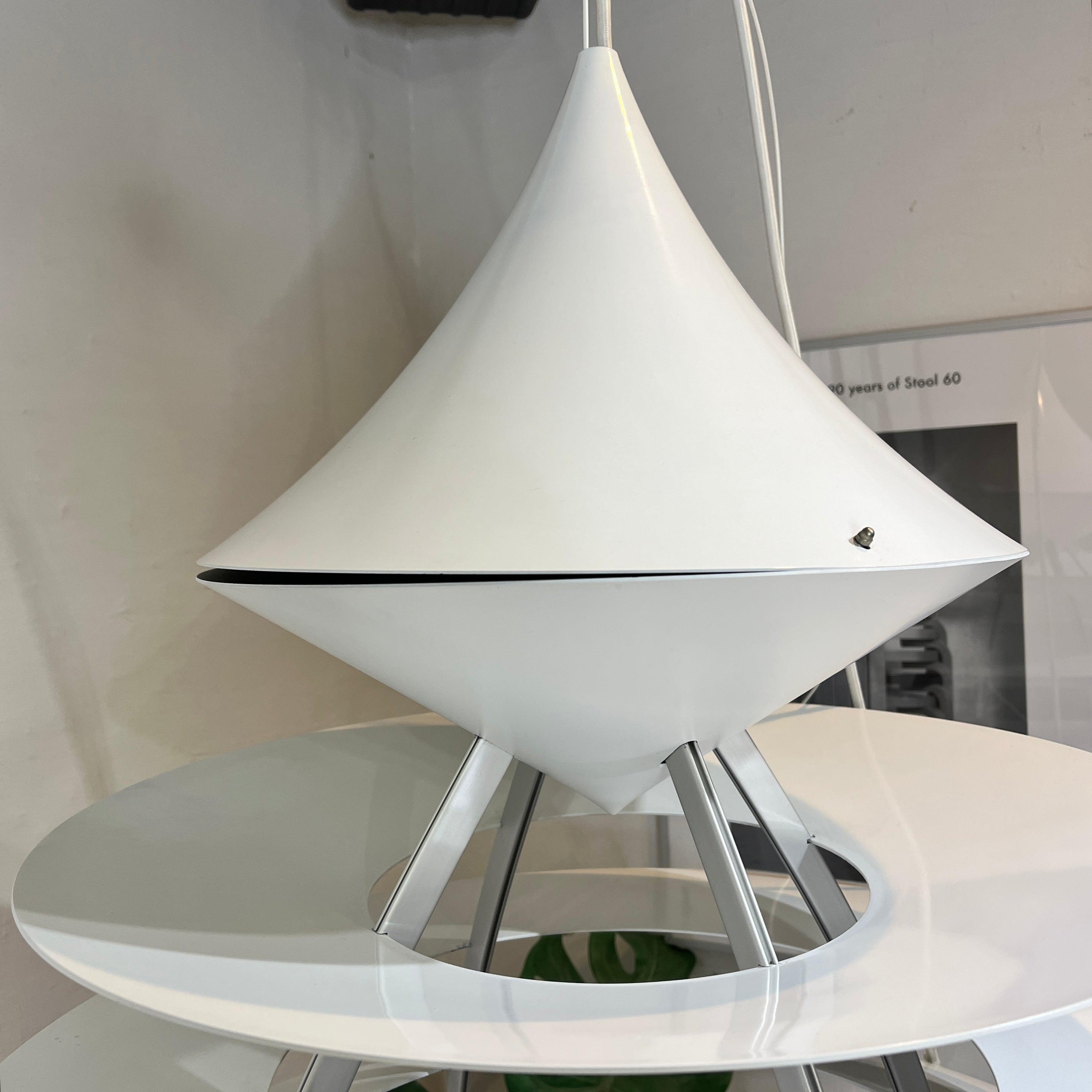 ルイスポールセン / Louis Poulsen LPセントラム / LP Centrum ペンダントライト