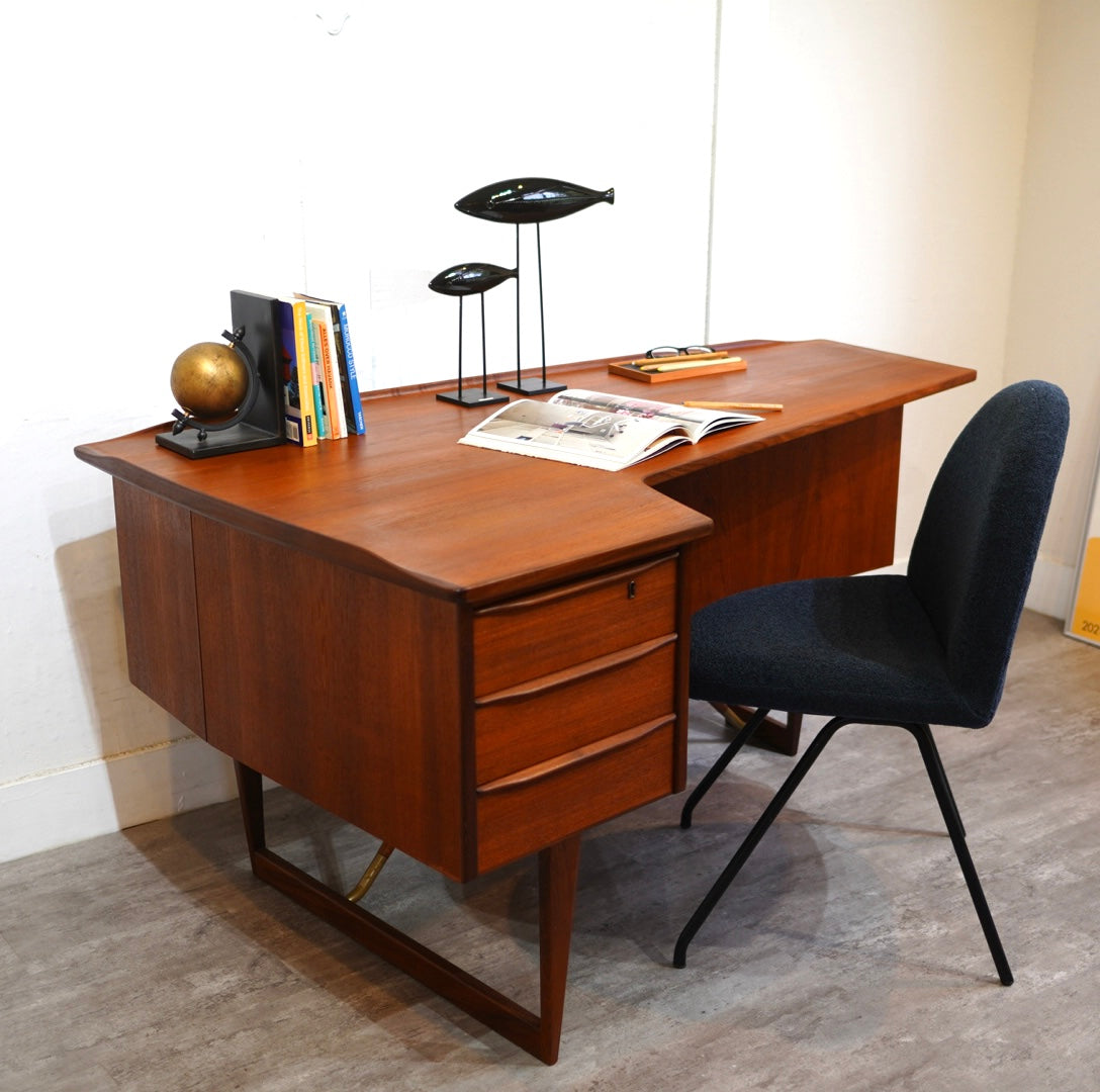 Lovig dansk design ヴィンテージ北欧ブーメランデスク Peter Løvig Nielsen チーク