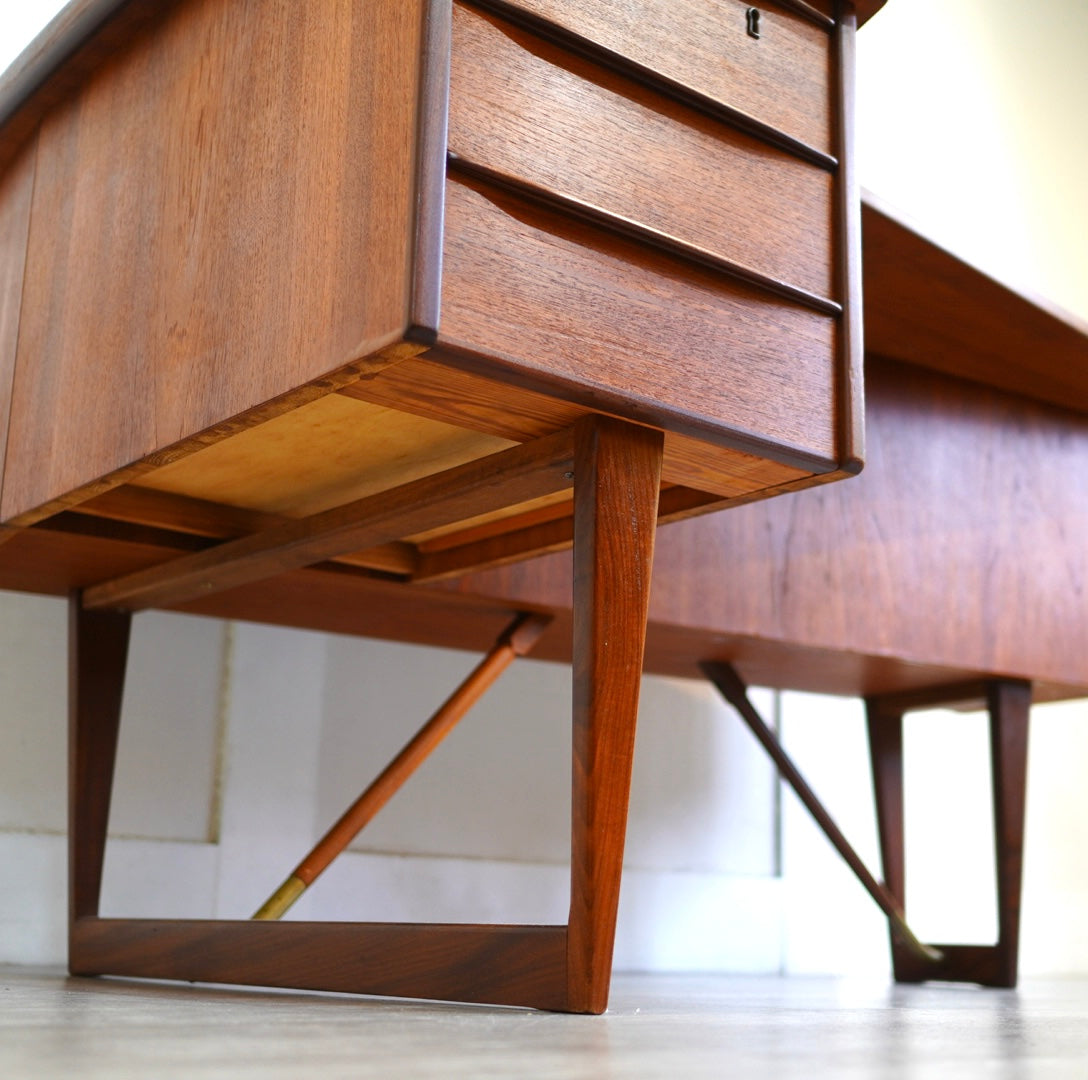 Lovig dansk design ヴィンテージ北欧ブーメランデスク Peter Løvig Nielsen チーク