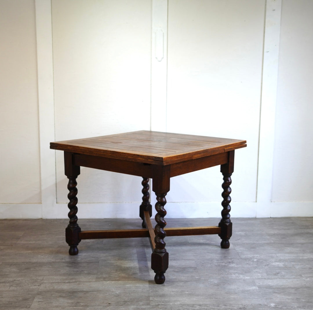 ツイストレッグ ドローリーフダイニングテーブル 伸長式テーブル 英国