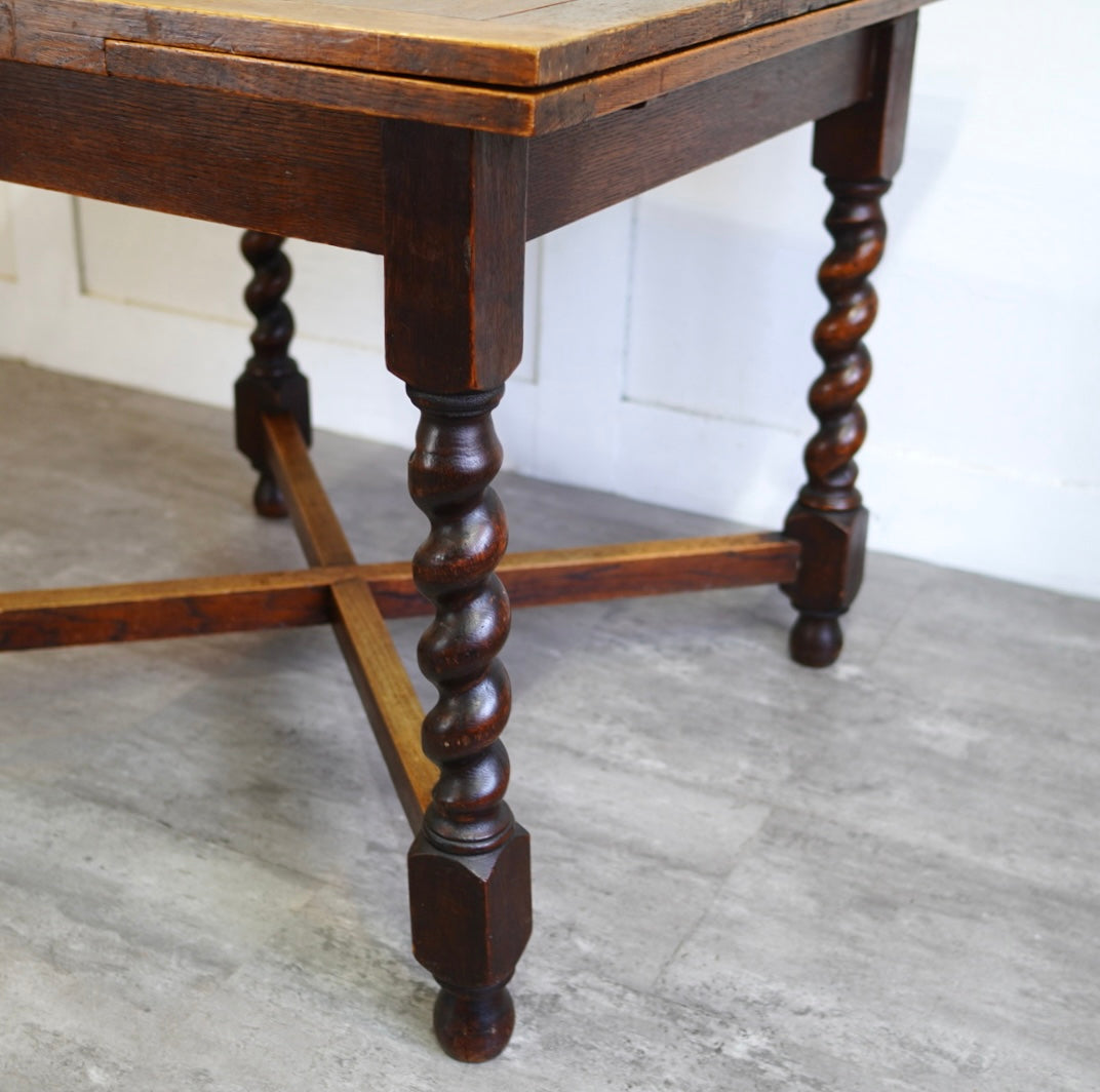 英国アンティーク ツイストレッグ ドローリーフダイニングテーブル 伸長式テーブル