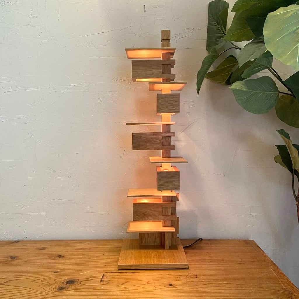 ヤマギワ / YAMAGIWA タリアセン3 / TELIESEN 3 テーブルランプ フランク・ロイド・ライト