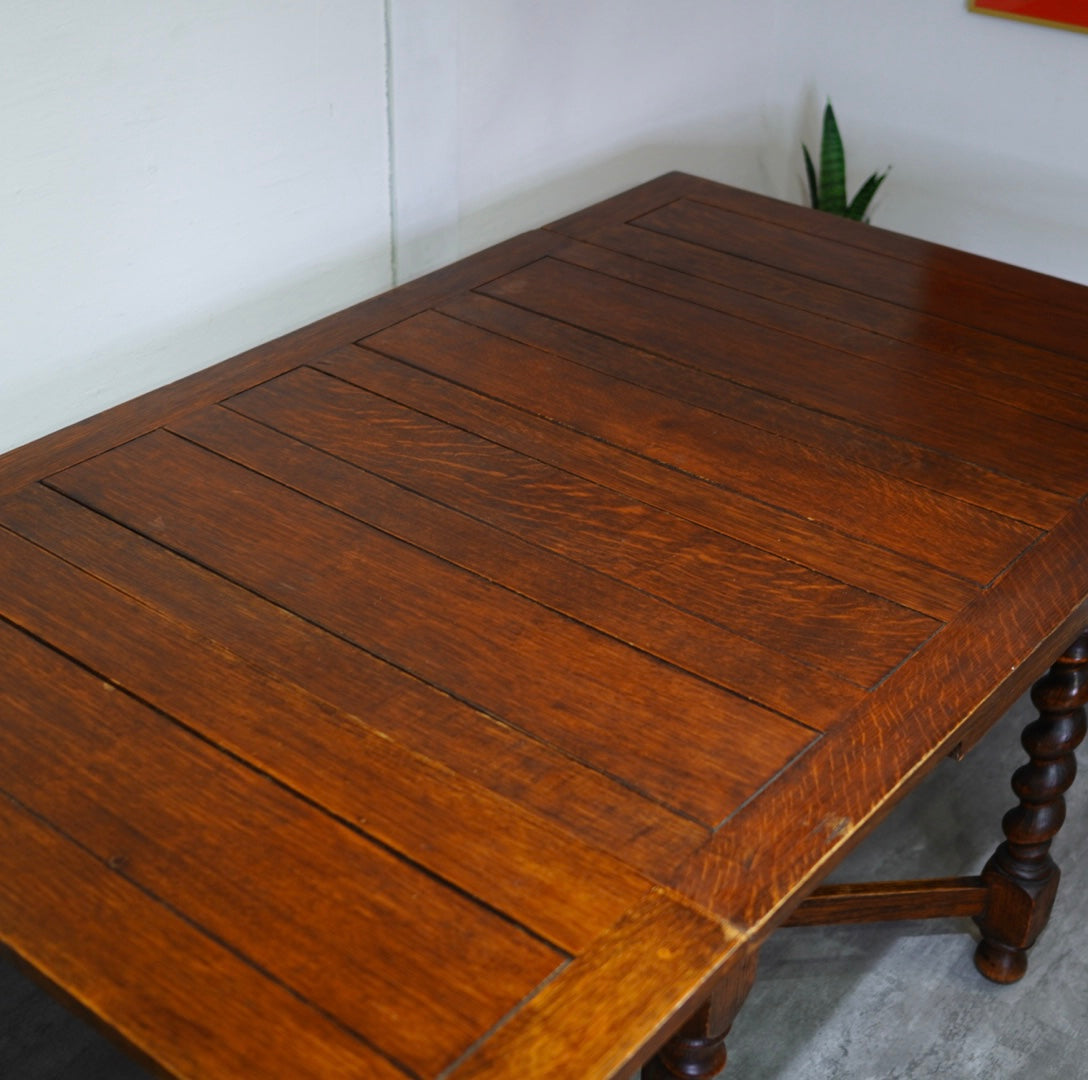 ツイストレッグ ドローリーフダイニングテーブル 伸長式テーブル 英国アンティーク