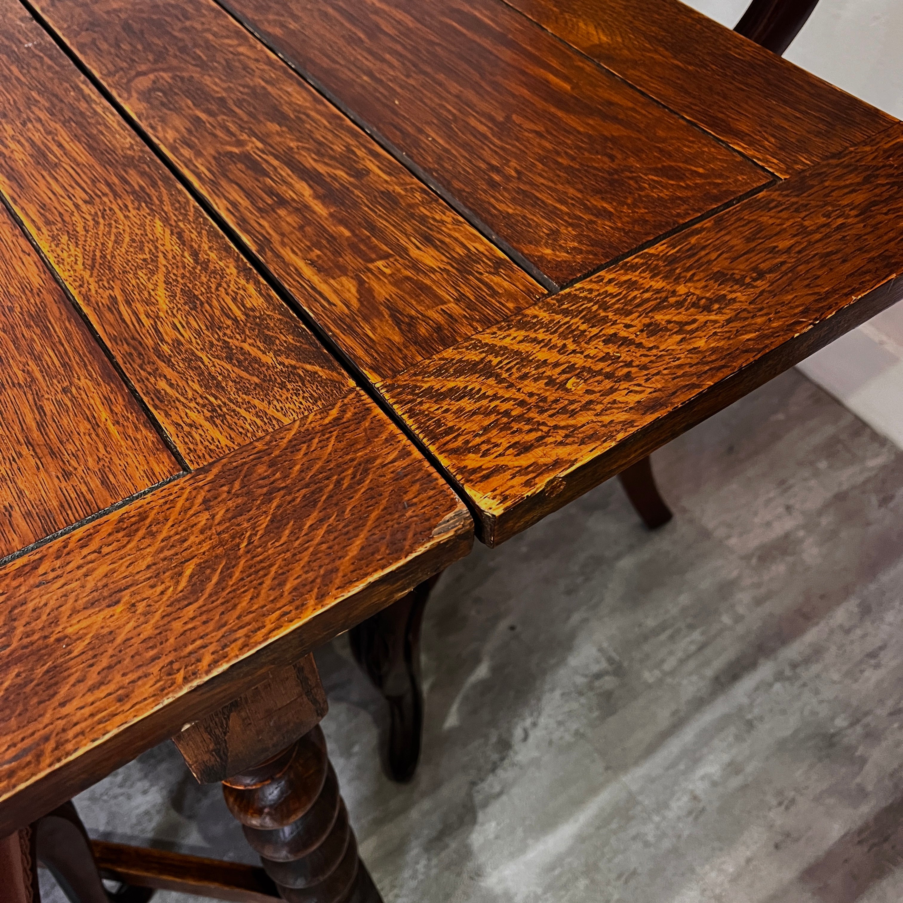 ツイストレッグ ドローリーフダイニングテーブル 伸長式テーブル 英国アンティーク