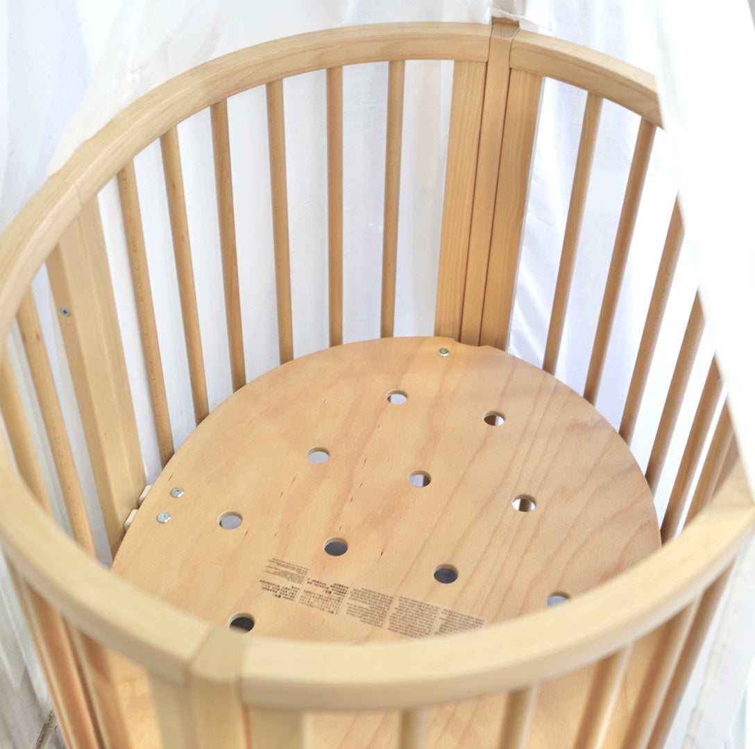 ストッケ / Stokke スリーピーベビーベッド セット ドレープ付き