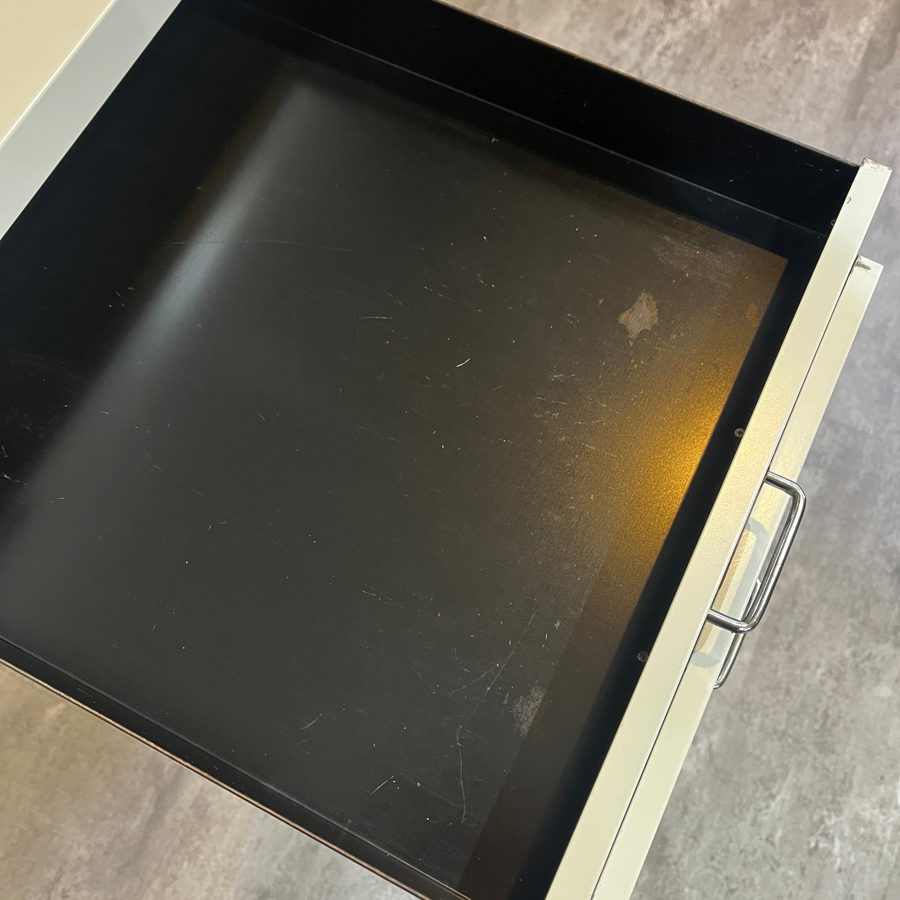 ビスレー / BISLEY A3キャビネット 引き出し4段 ホワイト