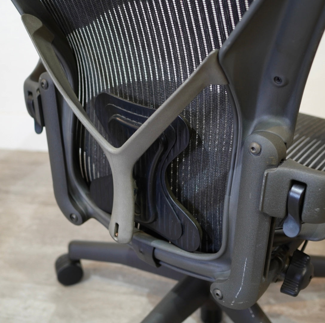 ハーマンミラー / HermanMiller アーロンチェア / Aeron Chairs クラシック Bサイズ 【2】