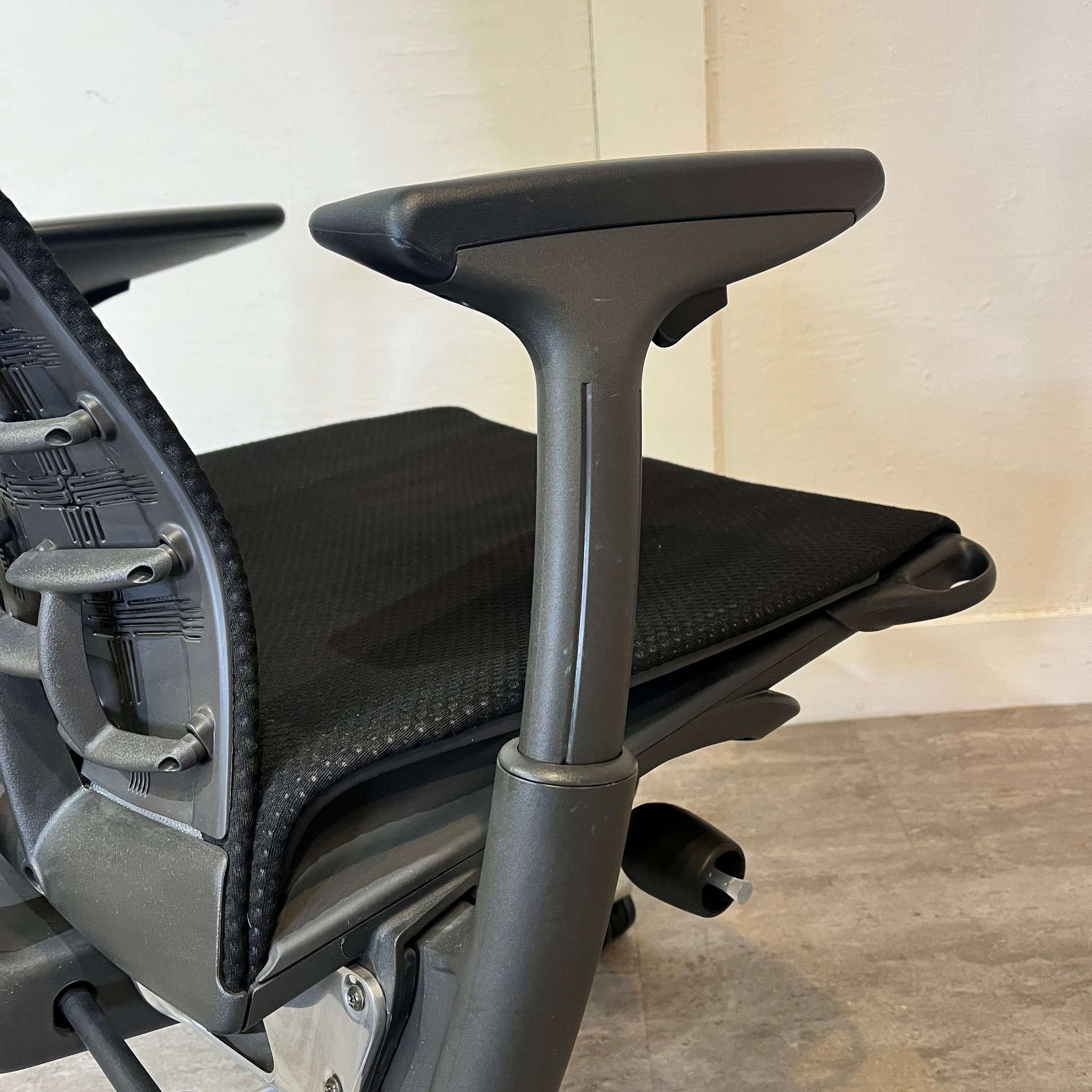 ハーマンミラー / HermanMiller エンボディチェア / Enbody ビルスタンフ ゲーミングチェア