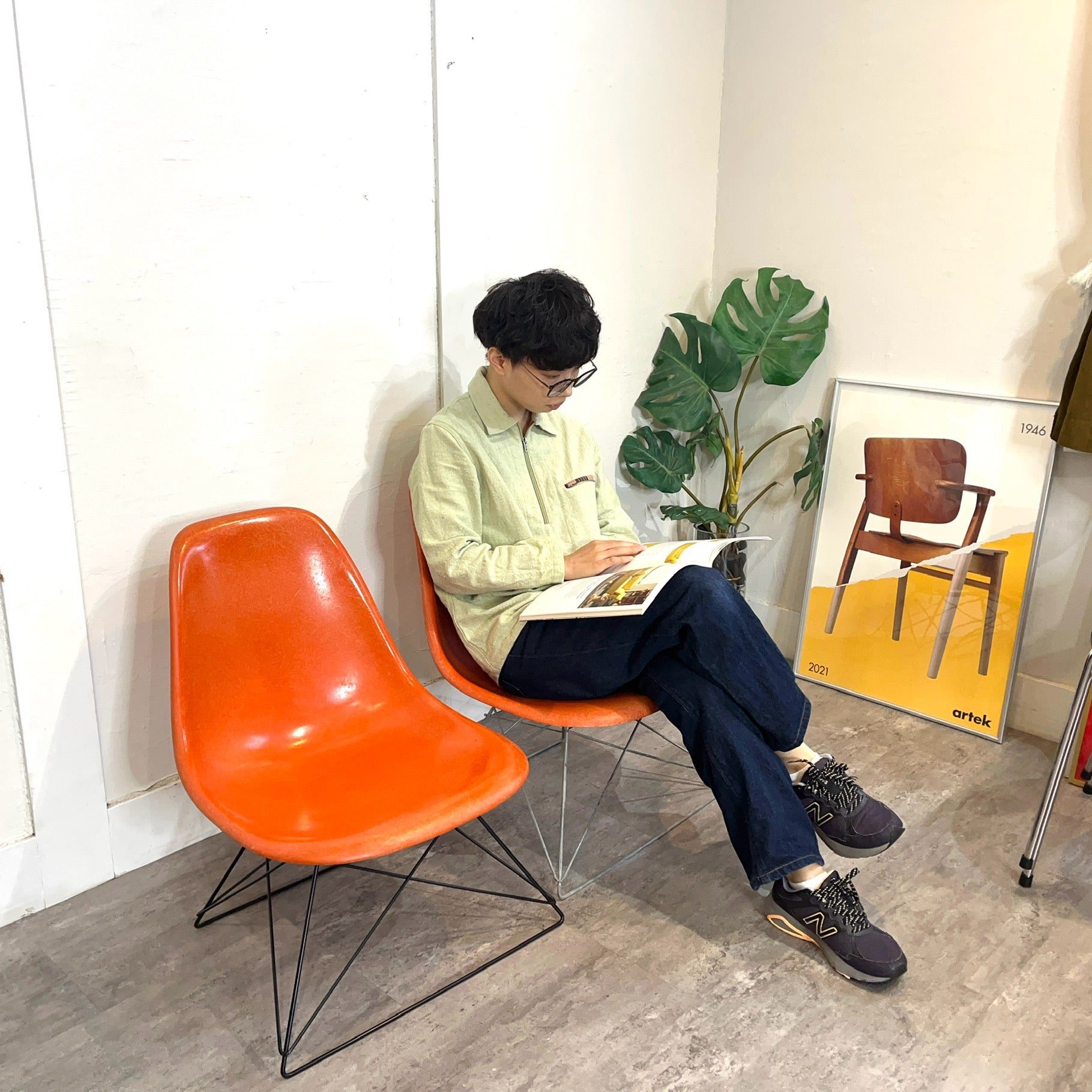 ハーマンミラー / Herman Miller サイドシェルチェア オレンジ キャッツクレイドルベース チャールズ&レイ・イームズ ヴィンテージ