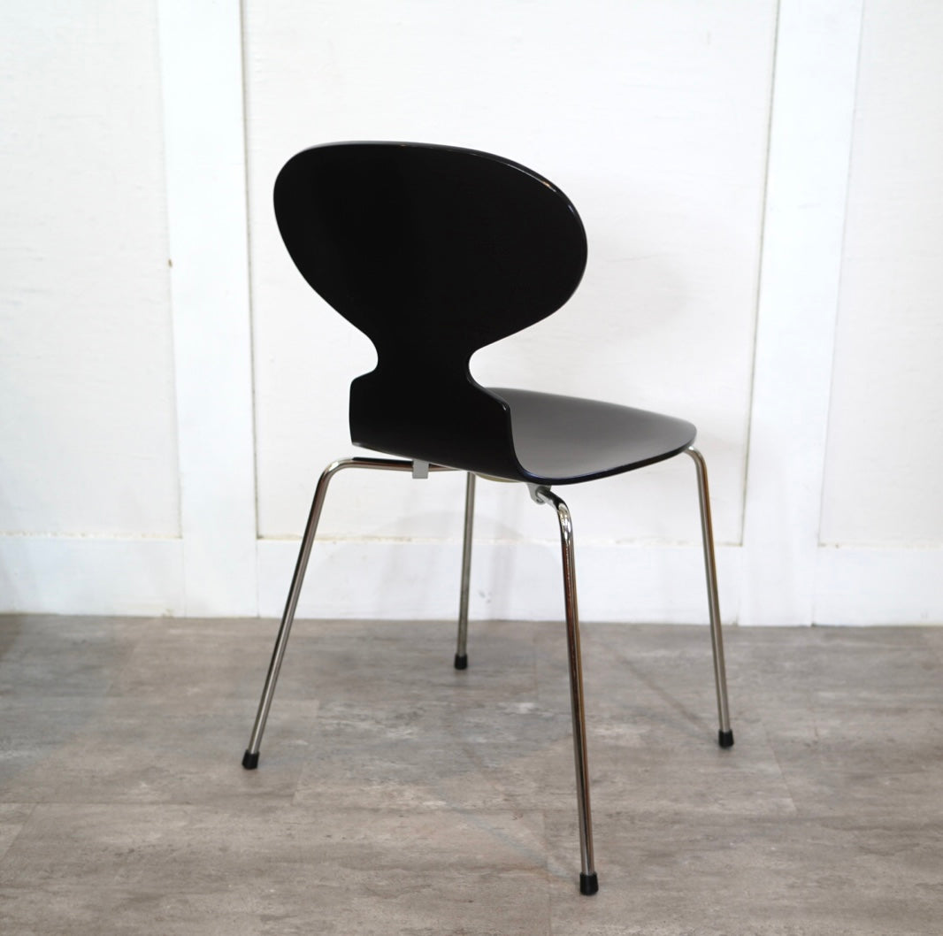フリッツハンセン / FRITZ HANSEN アントチェア / antchair ラッカー ブラック アルネ・ヤコブセン
