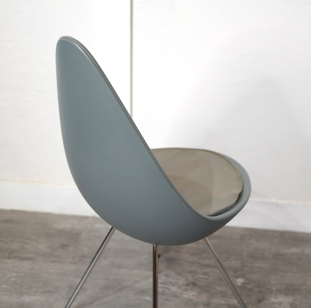 フリッツ・ハンセン / FRITZ HANSEN 3110 ドロップチェア/Drop ストームブルー アルネ・ヤコブセン