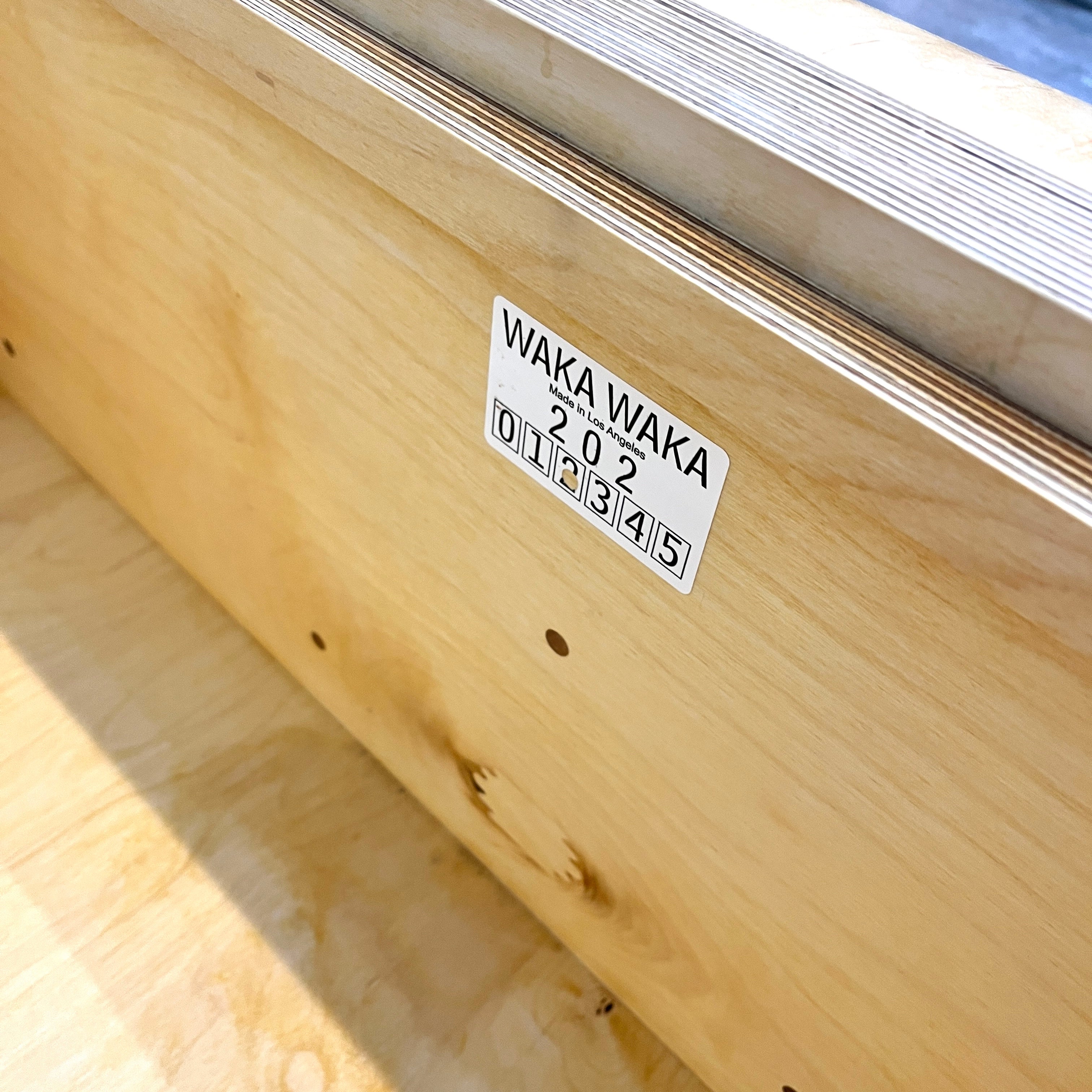ワカワカ / WAKA WAKA インフィニティ ストレージテーブル / Infinity Storage Table 奥田慎一郎