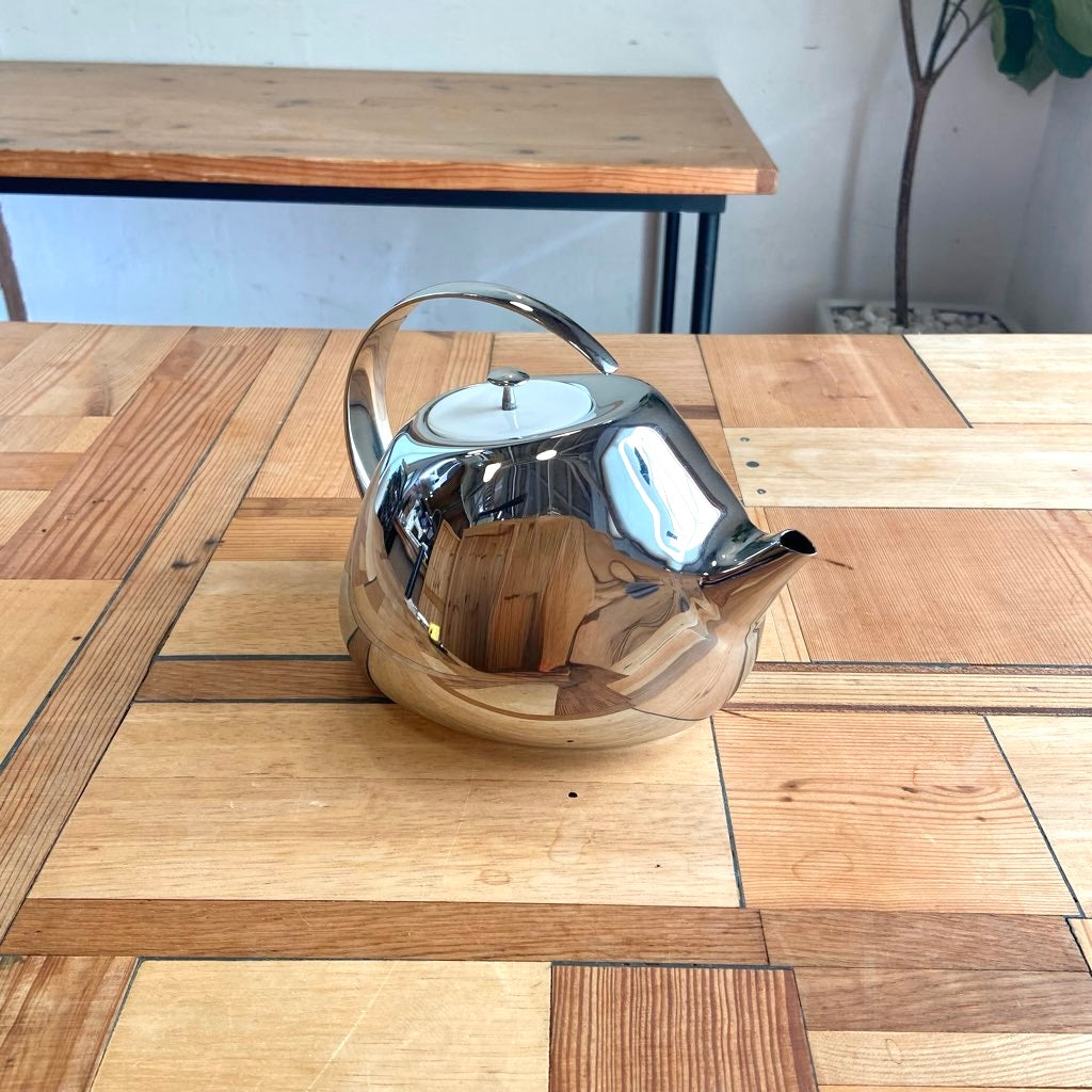 ジョージジェンセン / GEORG JENSEN ヘレナ ティーポット コースター付き / HELENA TEAPOT WITH COASTER