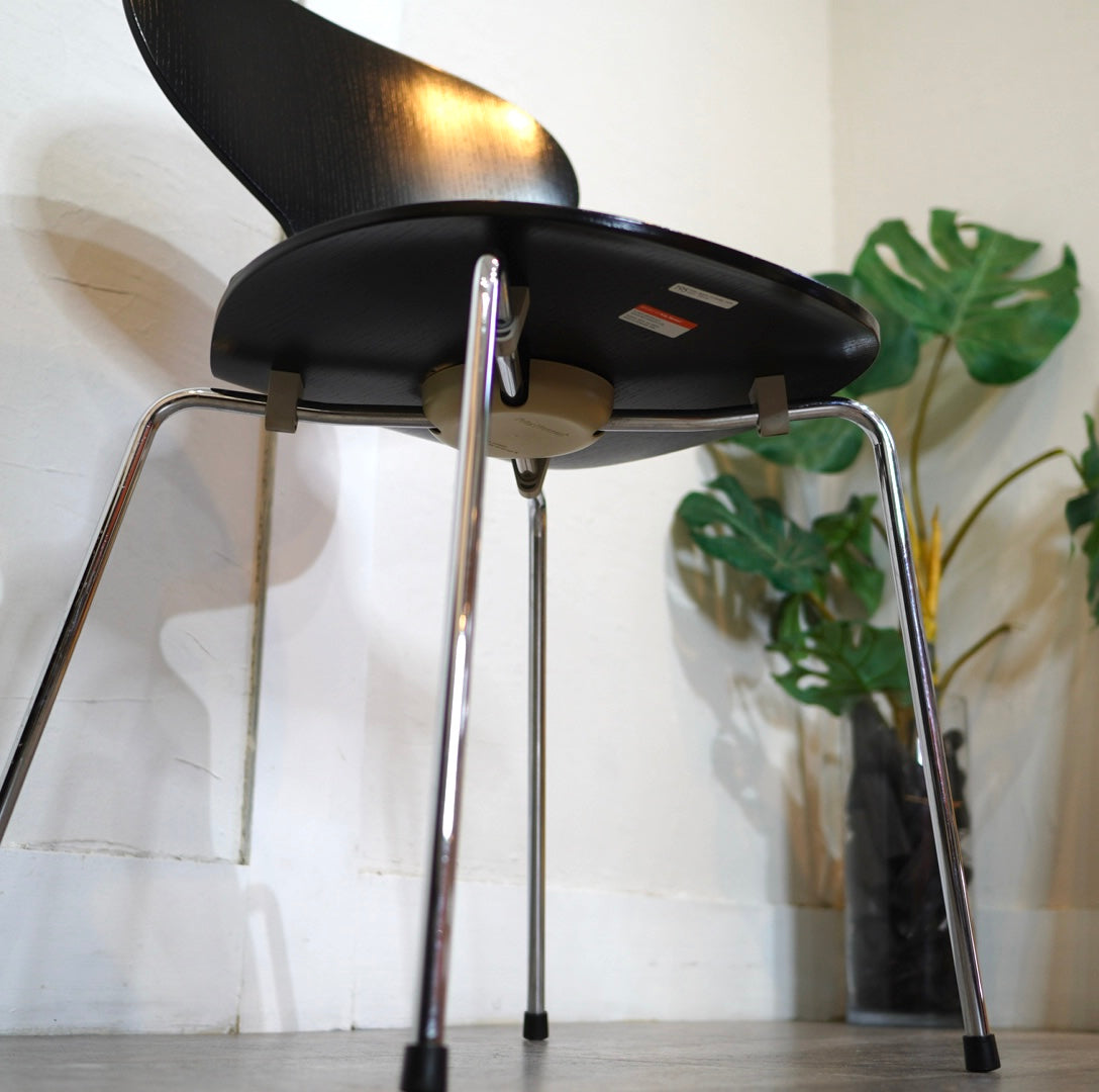 フリッツハンセン / FRITZ HANSEN アントチェア / antchair カラードアッシュ ブラック アルネ・ヤコブセン