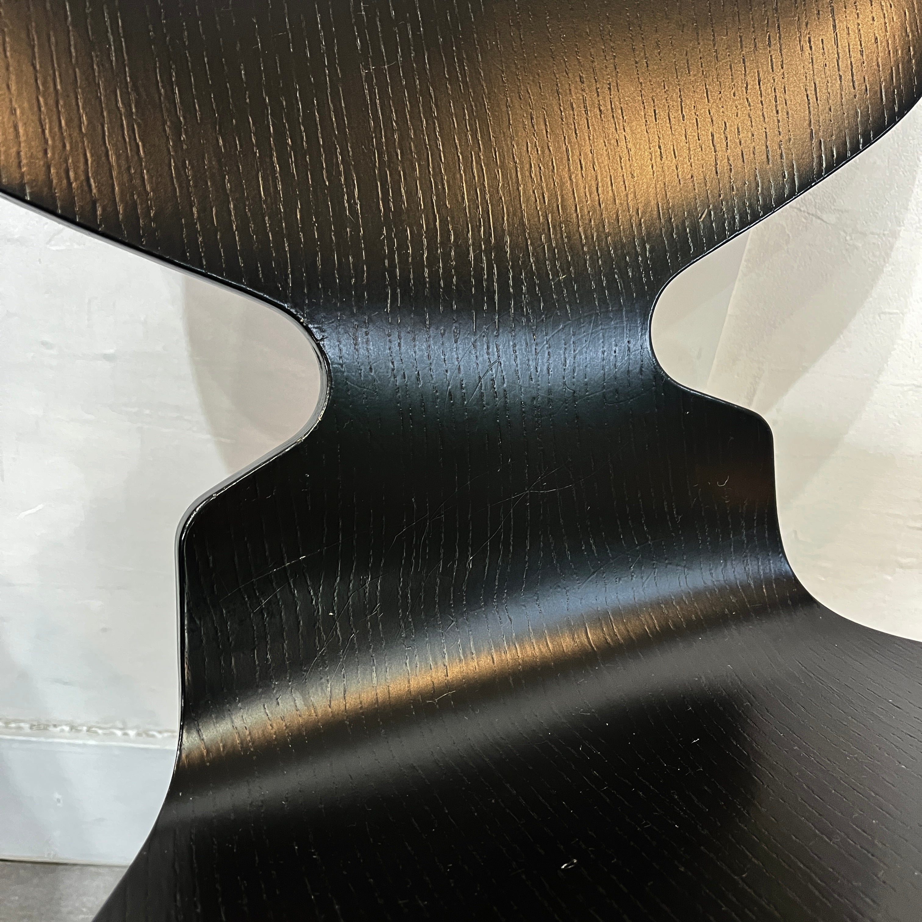 フリッツハンセン / FRITZ HANSEN アントチェア / antchair カラードアッシュ ブラック アルネ・ヤコブセン