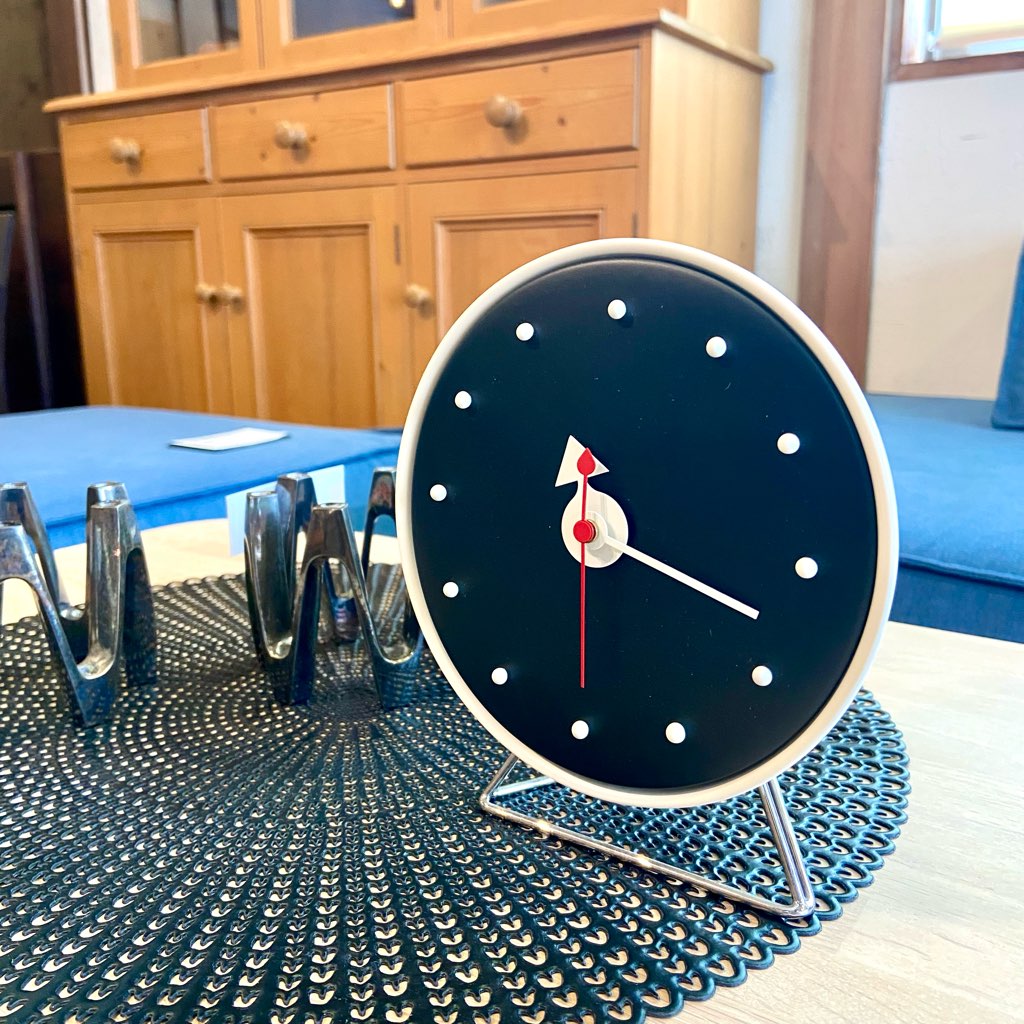 e Nelson Desk Clock ジョージネルソン ヴィトラ e Nelson Desk Clock ジョージネルソン ヴィトラ Desk Clocks - Cone