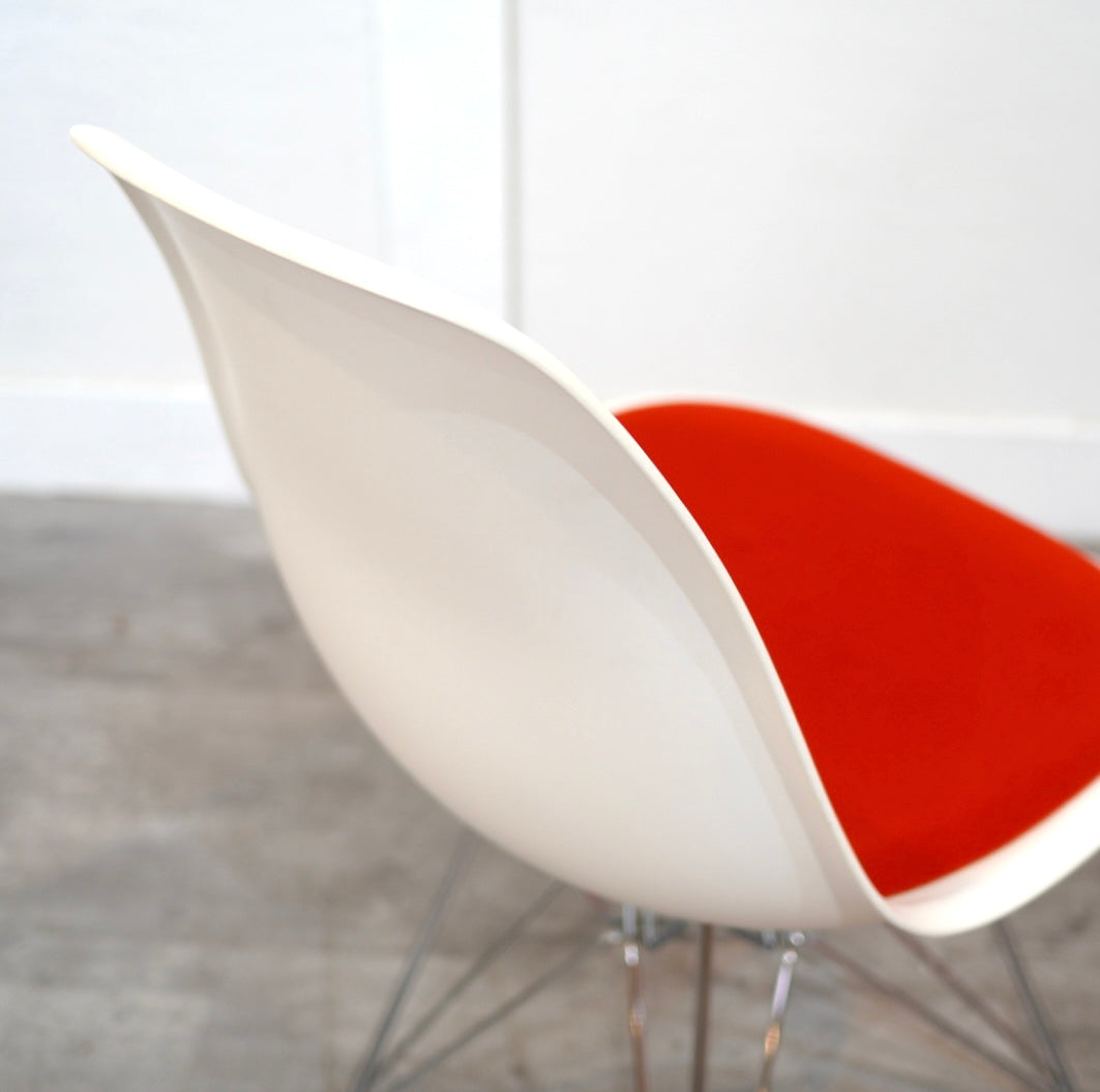 ヴィトラ / vitra サイドシェルチェア ホワイト チャールズ&レイ・イームズ