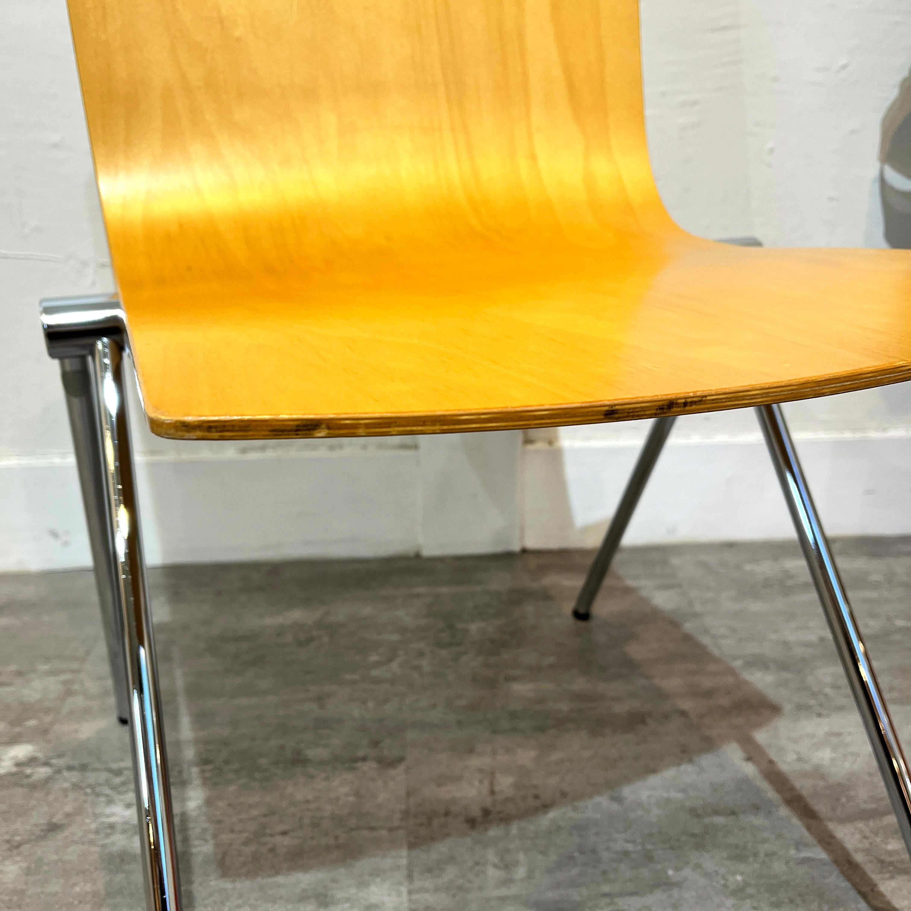 クラッシュチェア / CLASH サムリ・ナーマンカ スタッキングチェア フィンランド