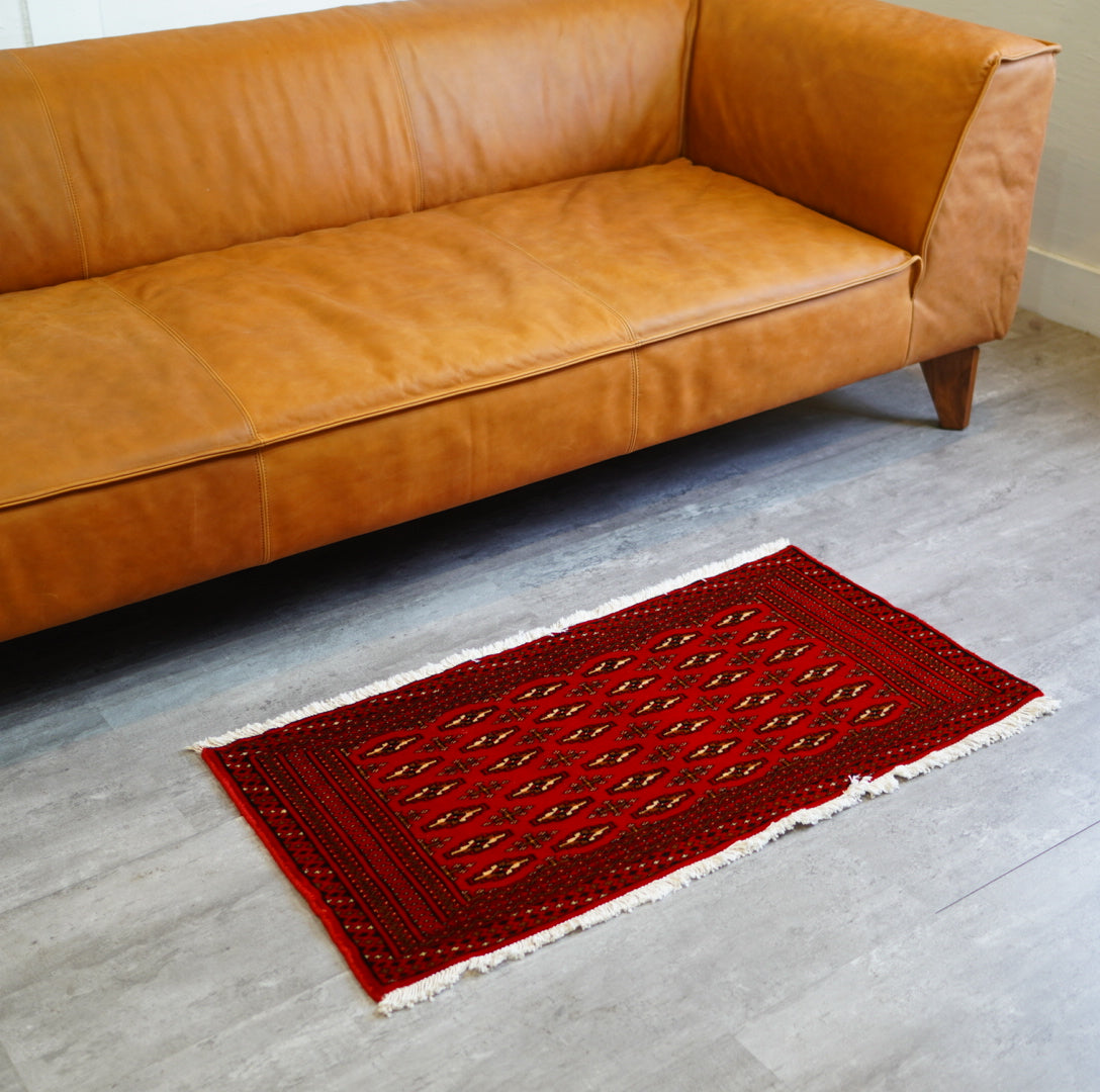 トライバルラグ 敷物 レッド 98×53 ラグマット