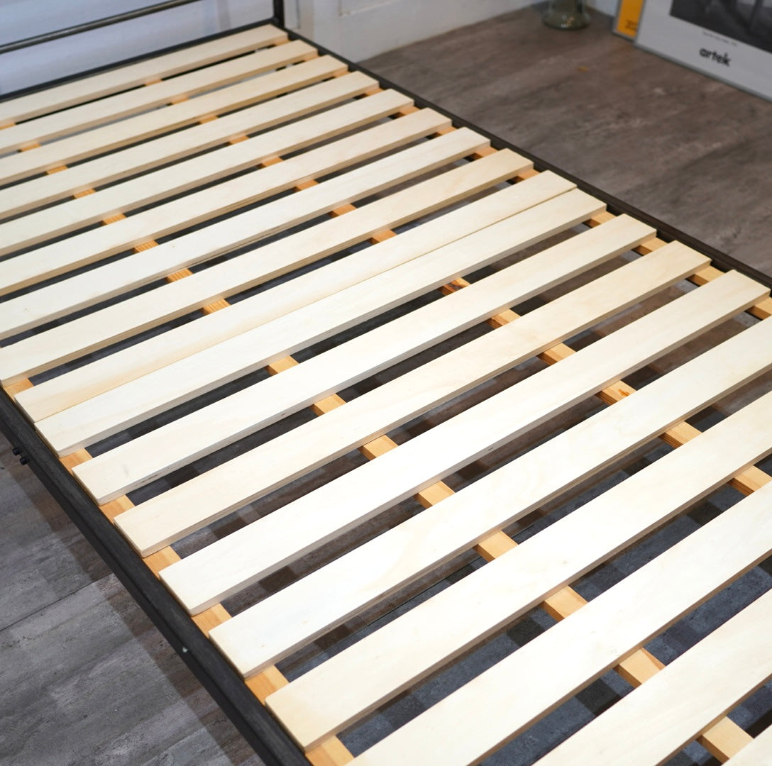 アデペシュ / a.depeche ソコフ / socph シングルベッド アイアン マットレス付き