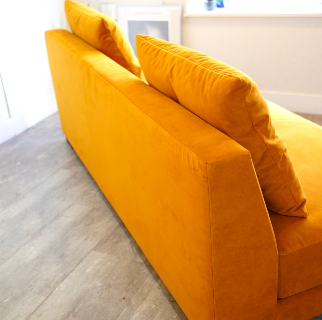 フクラ / HUKLA レジオ アームレスソファ