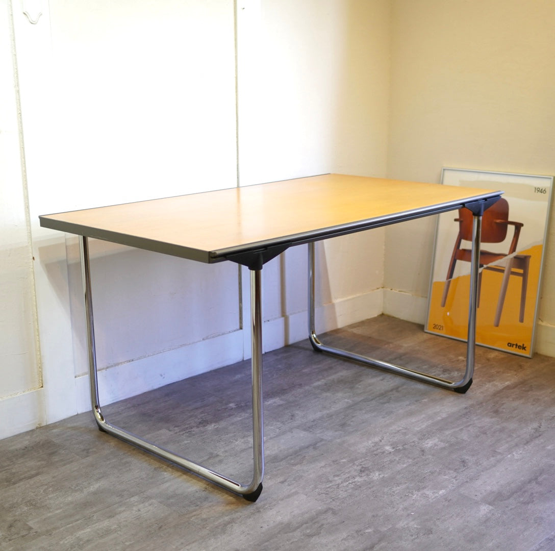 フリッツ・ハンセン / FRITZ HANSEN クリックテーブル / CLICK エリック・マグヌッセン