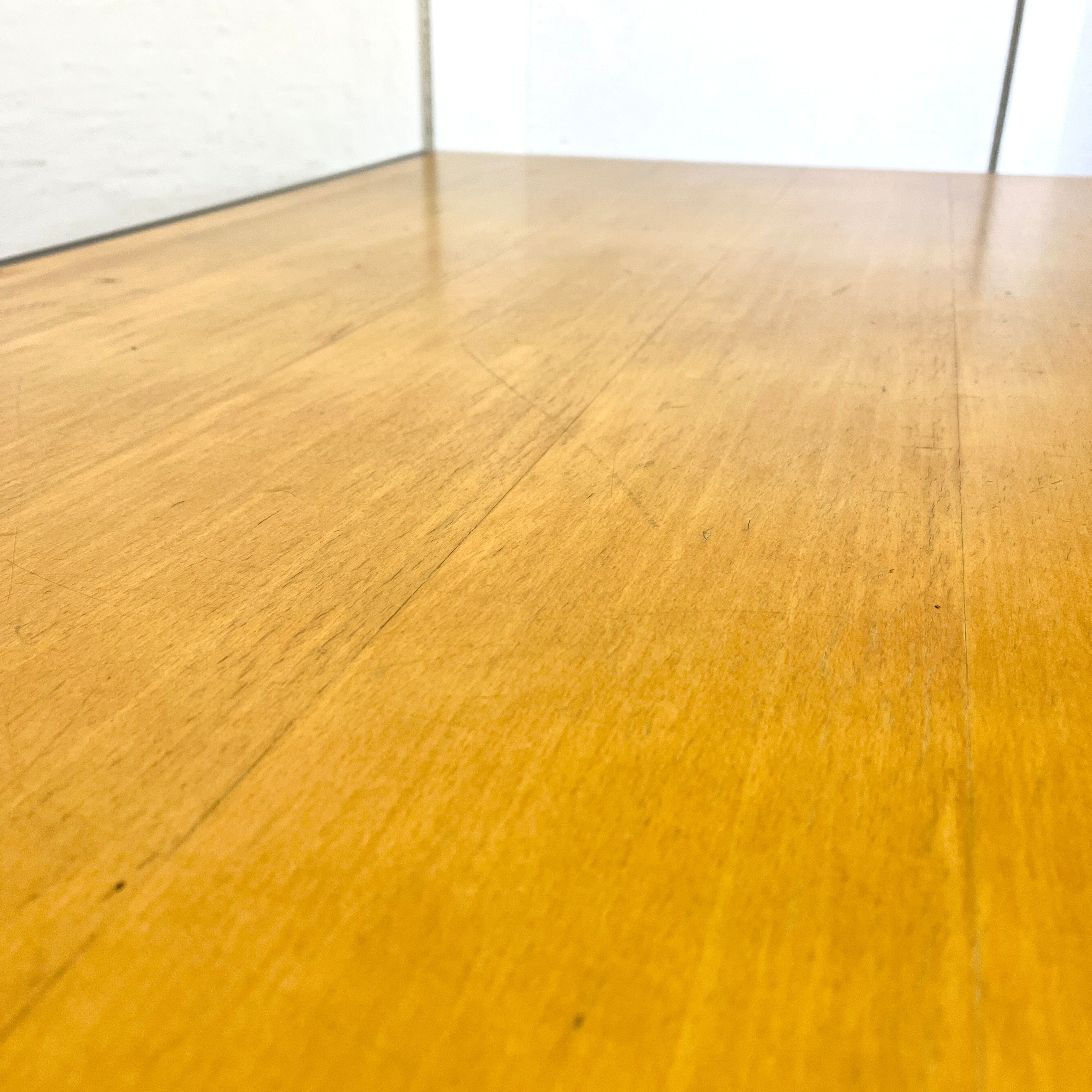 フリッツ・ハンセン / FRITZ HANSEN クリックテーブル / CLICK エリック・マグヌッセン