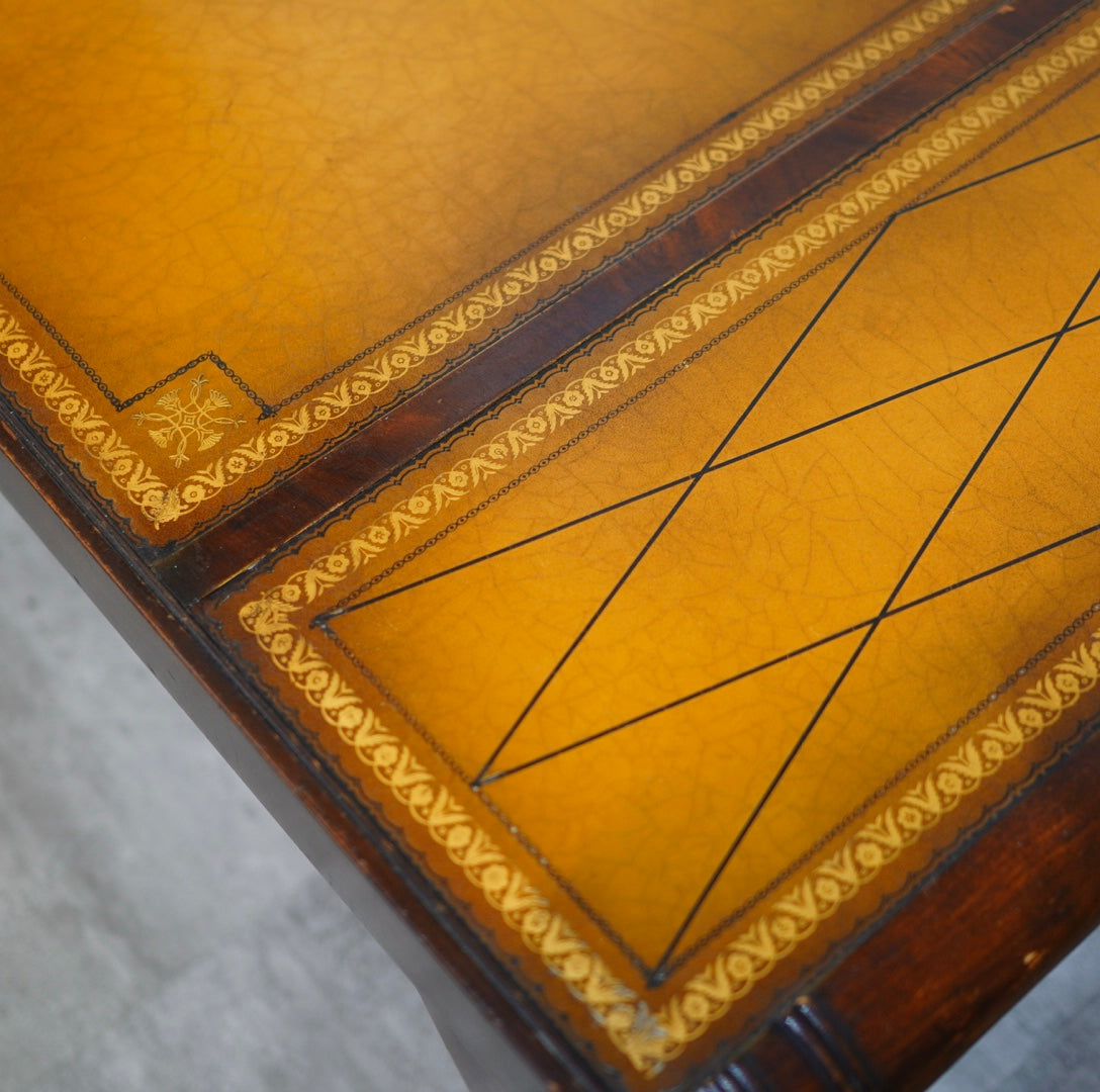 イギリスアンティーク ローテーブル コーヒーテーブル