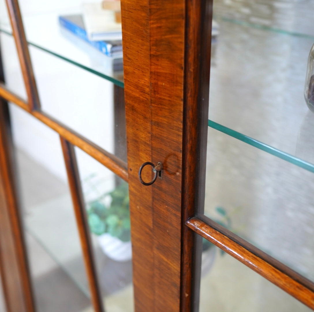 英国 アンティーク ガラスショーケース 飾り棚 キャビネット