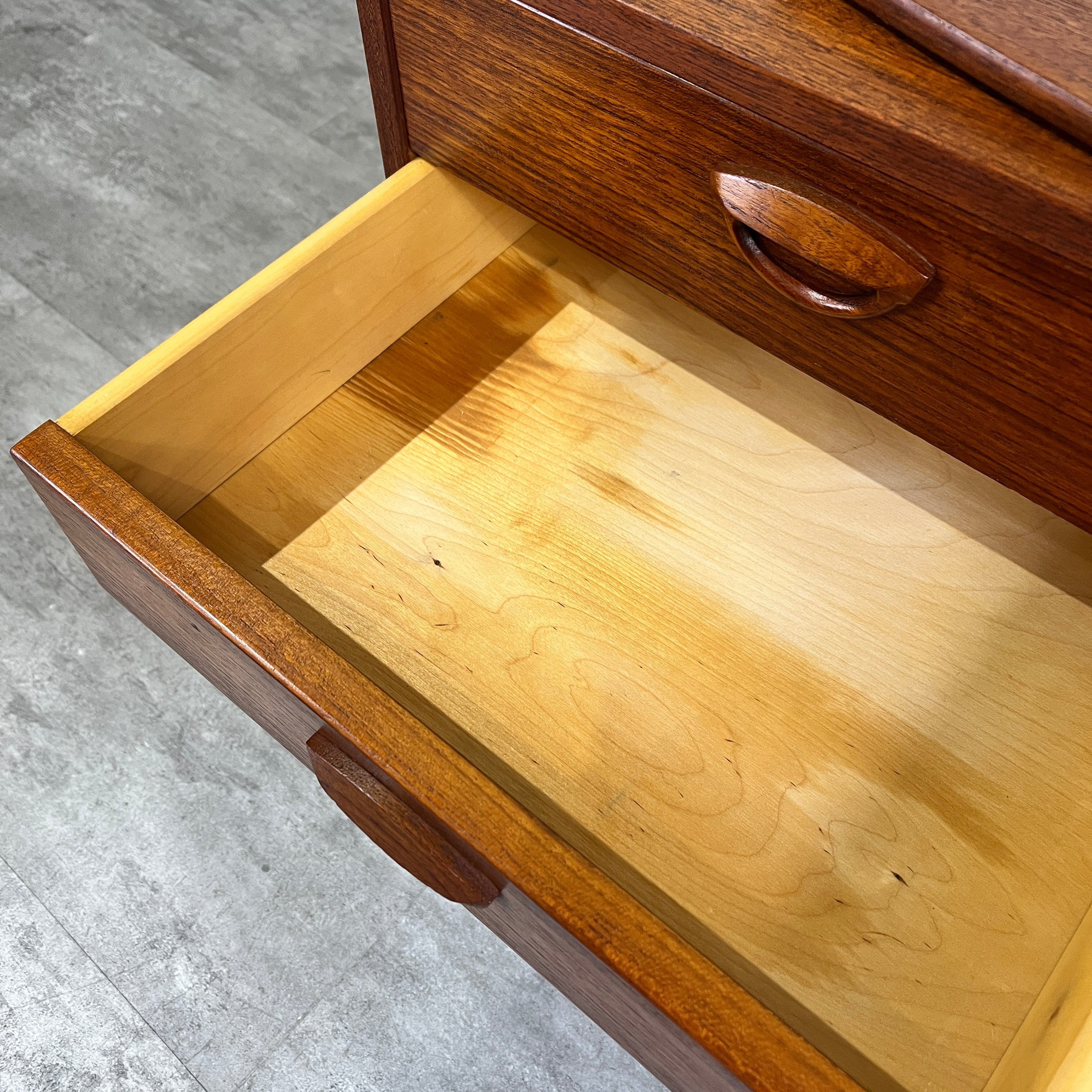 FMモブラー / Feldballs Møbelfabrik TVボード ミニキャビネット カイ・クリスチャンセン ヴィンテージ