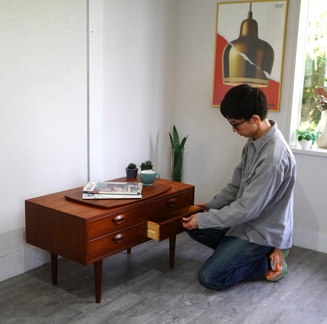 FMモブラー / Feldballs Møbelfabrik TVボード ミニキャビネット カイ・クリスチャンセン ヴィンテージ